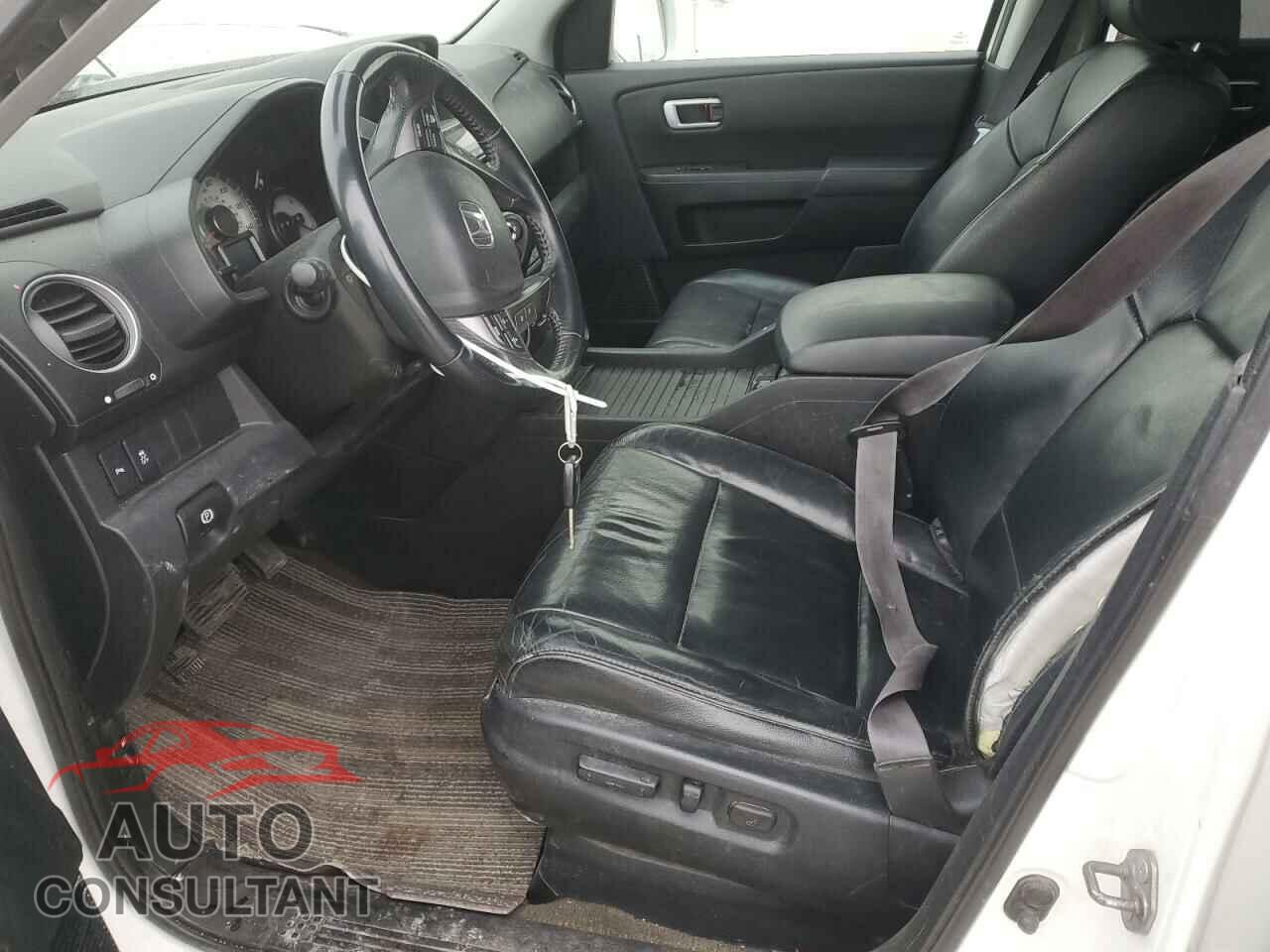 HONDA PILOT 2014 - 5FNYF4H99EB045328