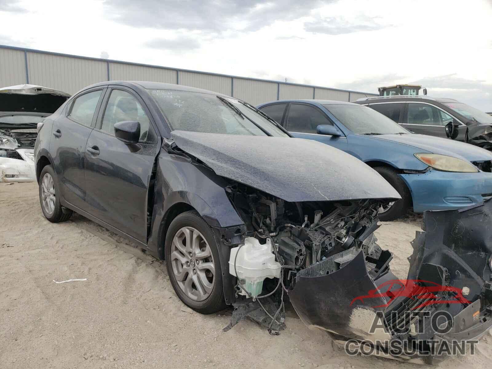 TOYOTA YARIS 2018 - 3MYDLBYV0JY318424