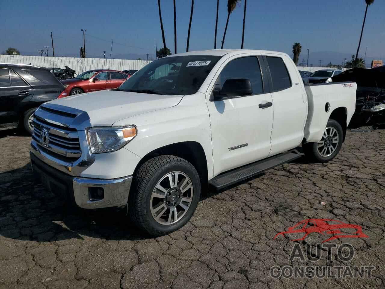 TOYOTA TUNDRA 2017 - 5TFRM5F13HX115316