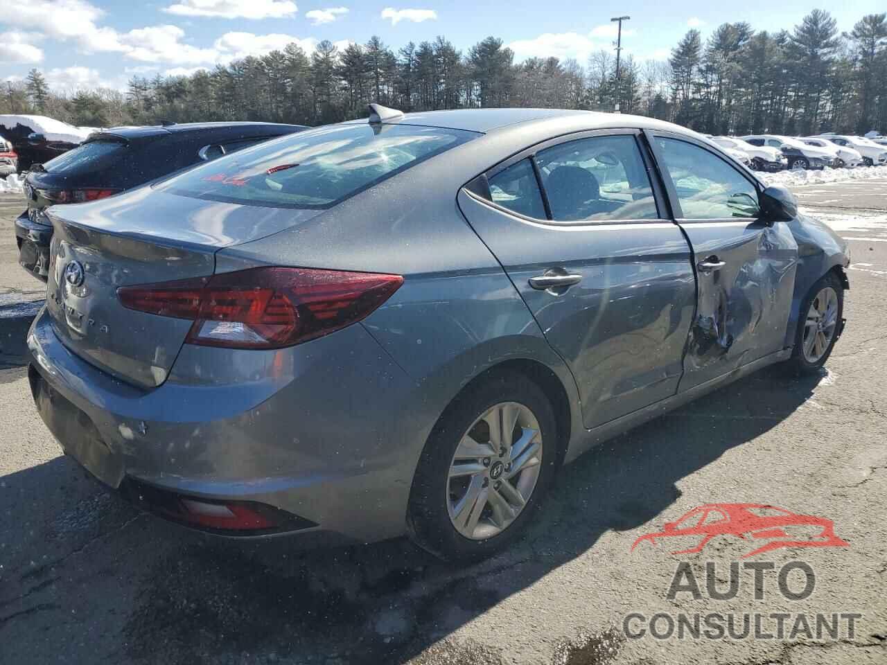 HYUNDAI ELANTRA 2019 - KMHD84LF2KU818015