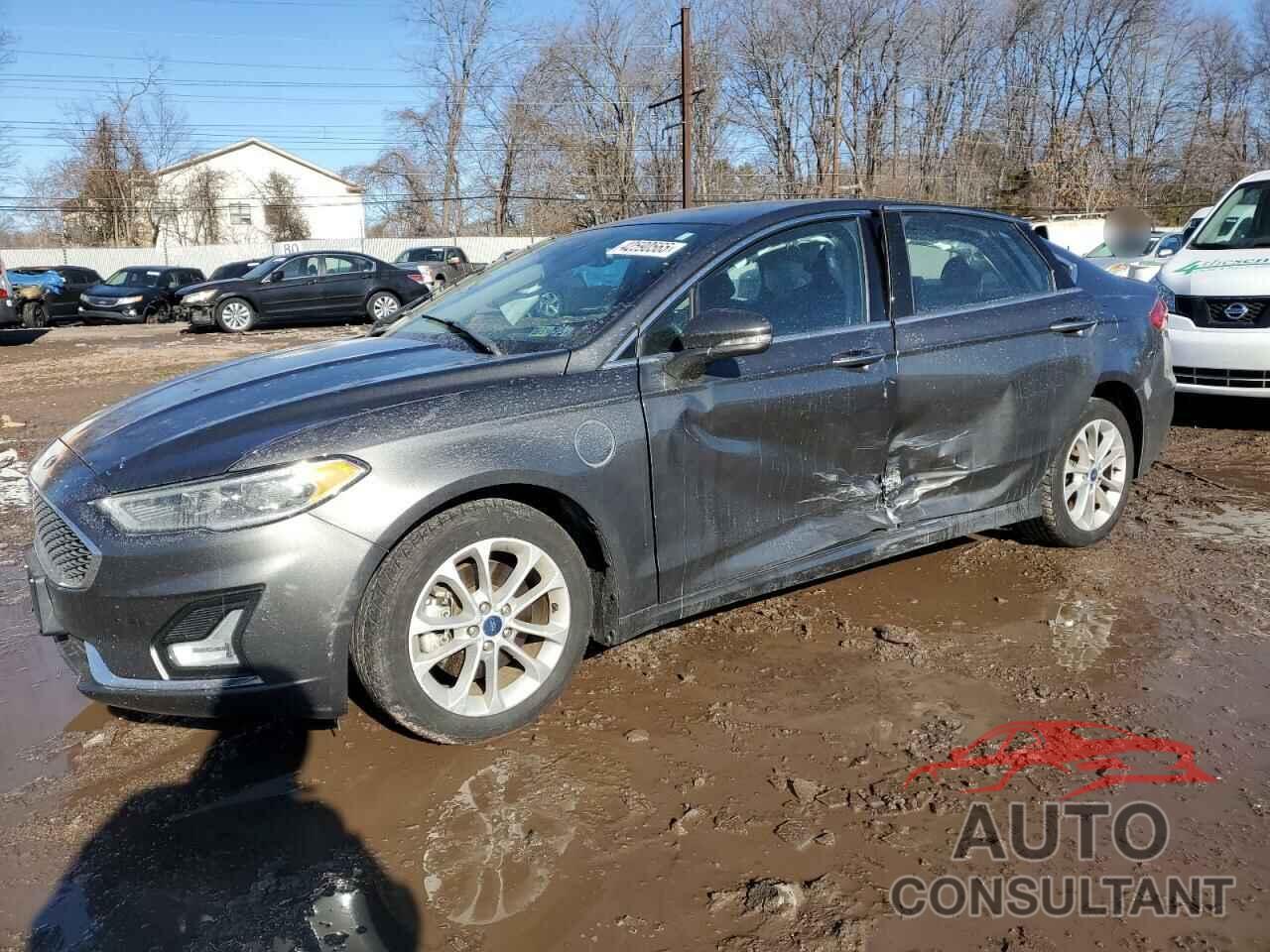 FORD FUSION 2019 - 3FA6P0SU7KR213087