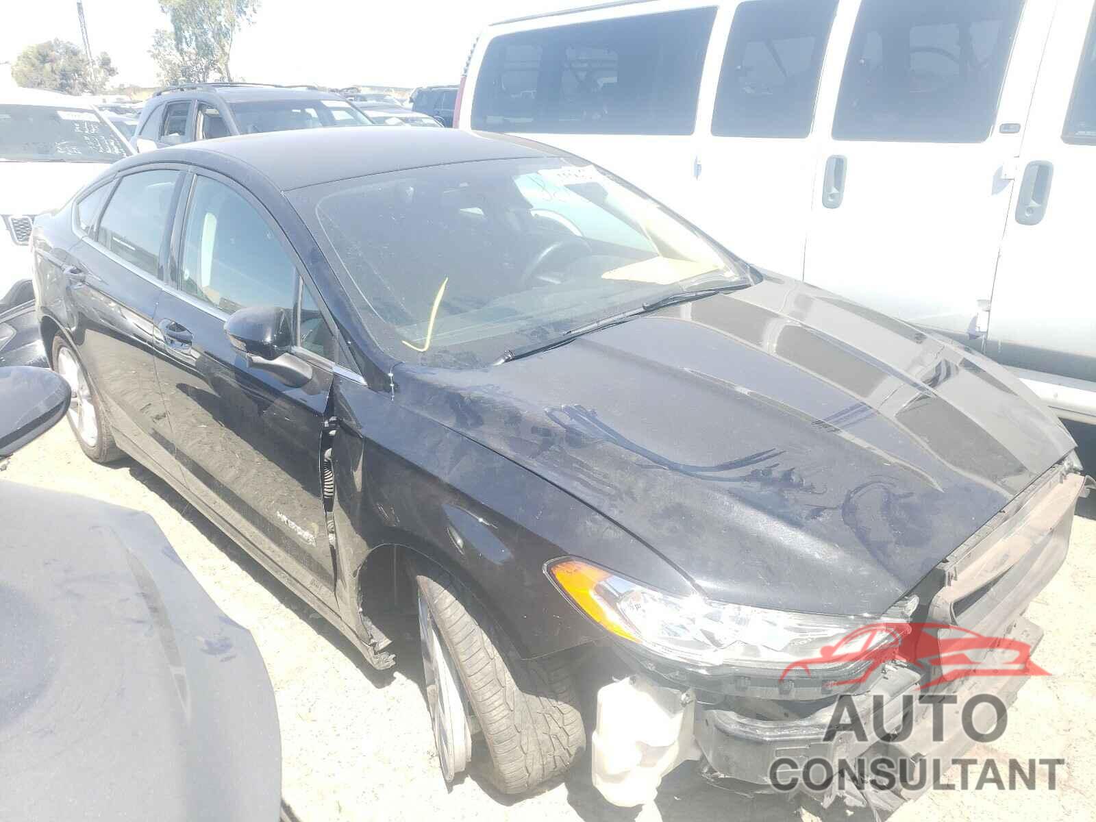 FORD FUSION 2019 - 3FA6P0LU0KR272187