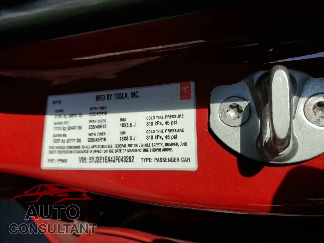TESLA MODEL 3 2018 - 5YJ3E1EA4JF043202