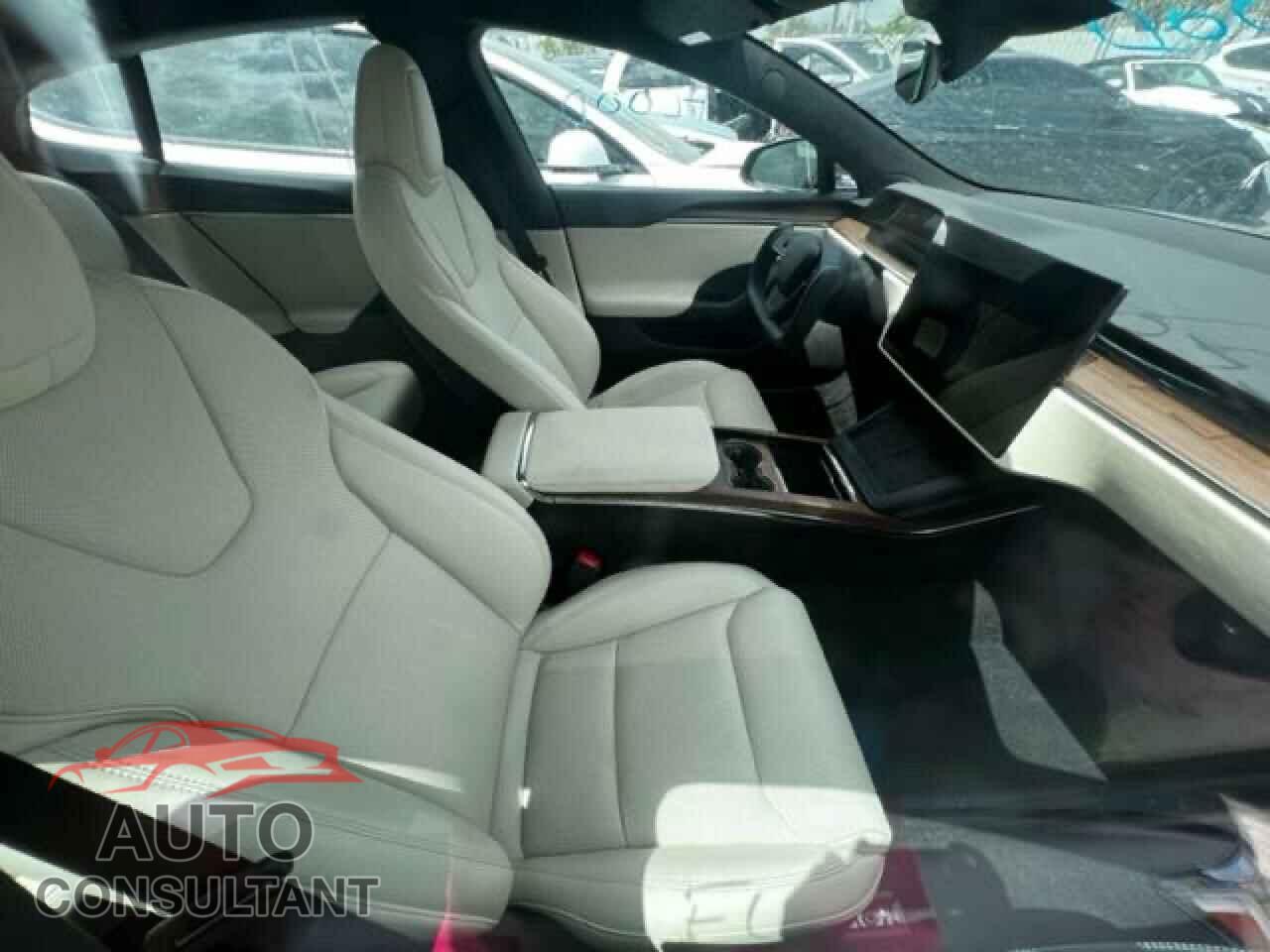 TESLA MODEL S 2022 - 5YJSA1E58NF467787