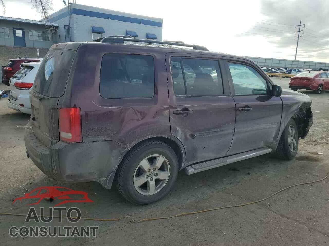 HONDA PILOT 2011 - 5FNYF4H68BB030997