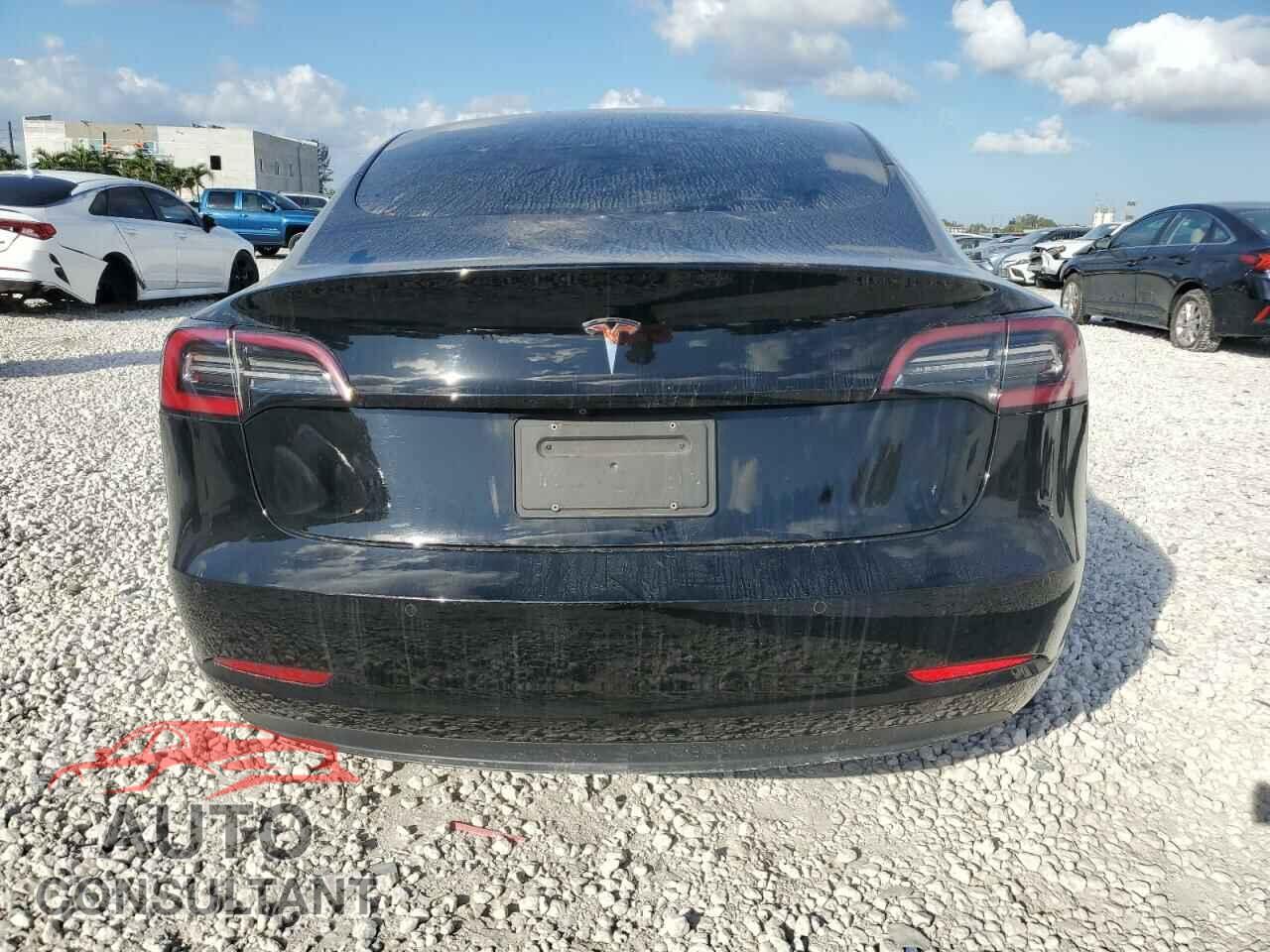 TESLA MODEL 3 2019 - 5YJ3E1EA2KF397382