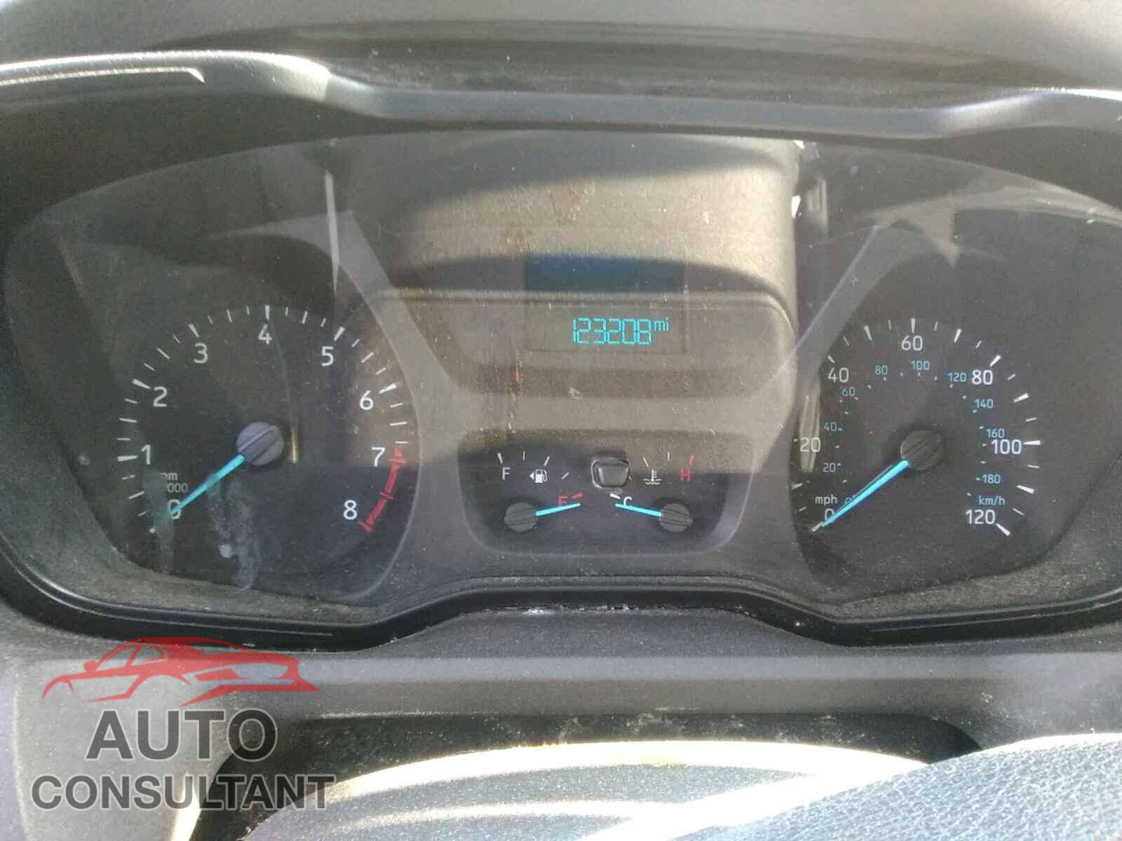 FORD TRANSIT CO 2017 - 1FTYR2CM3HKB15372
