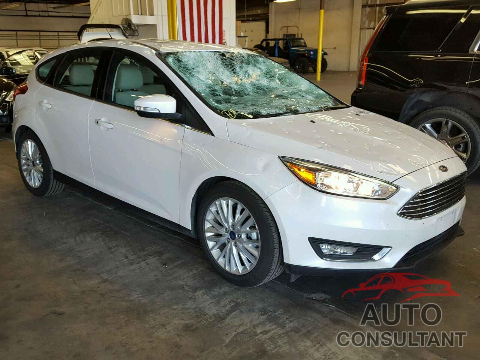 FORD FOCUS 2018 - 1FADP3N22JL314263