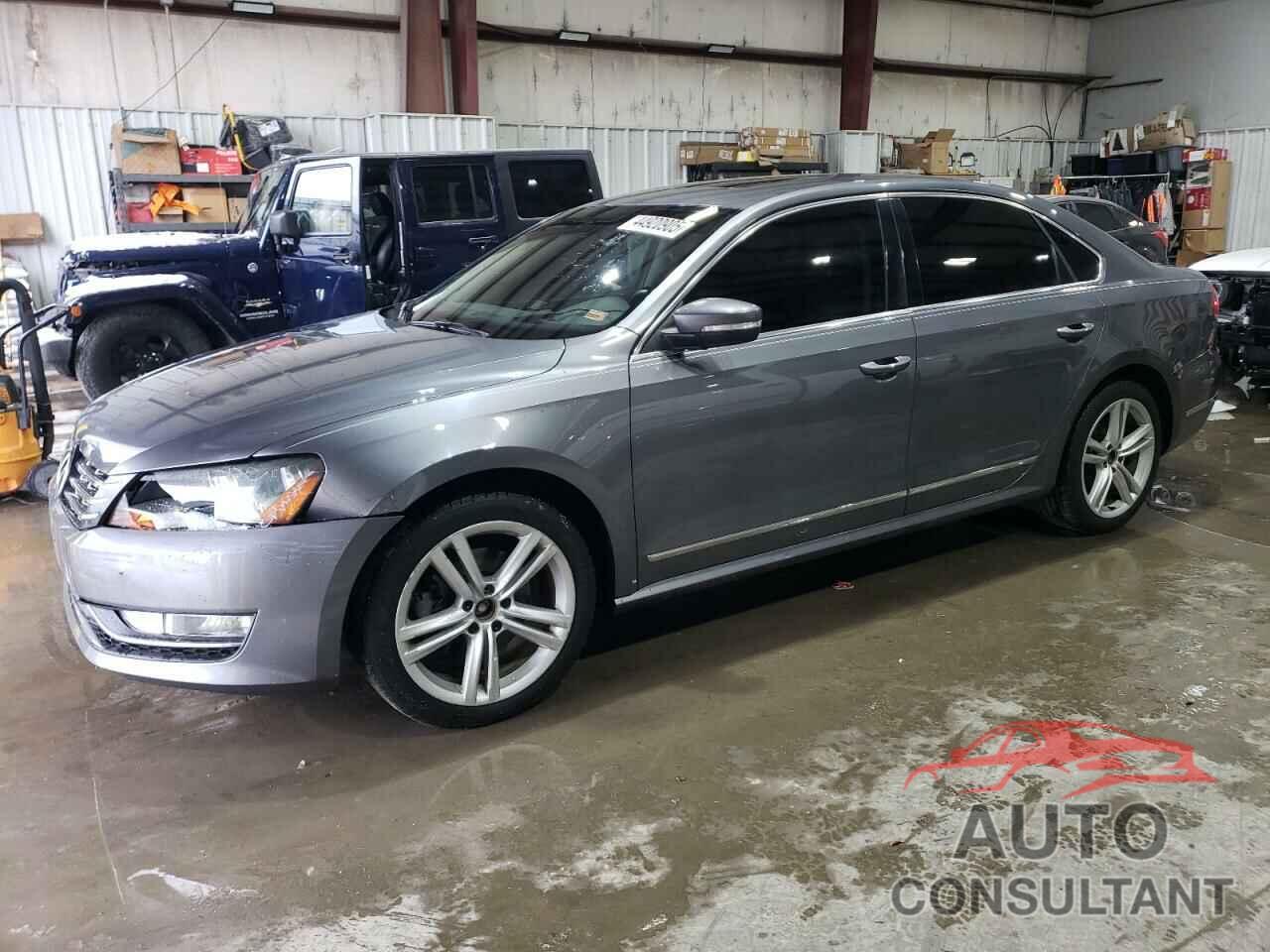 VOLKSWAGEN PASSAT 2013 - 1VWCN7A33DC036802