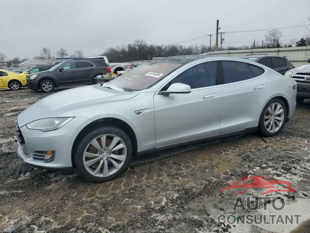 TESLA MODEL S 2014 - 5YJSA1H11EFP43557