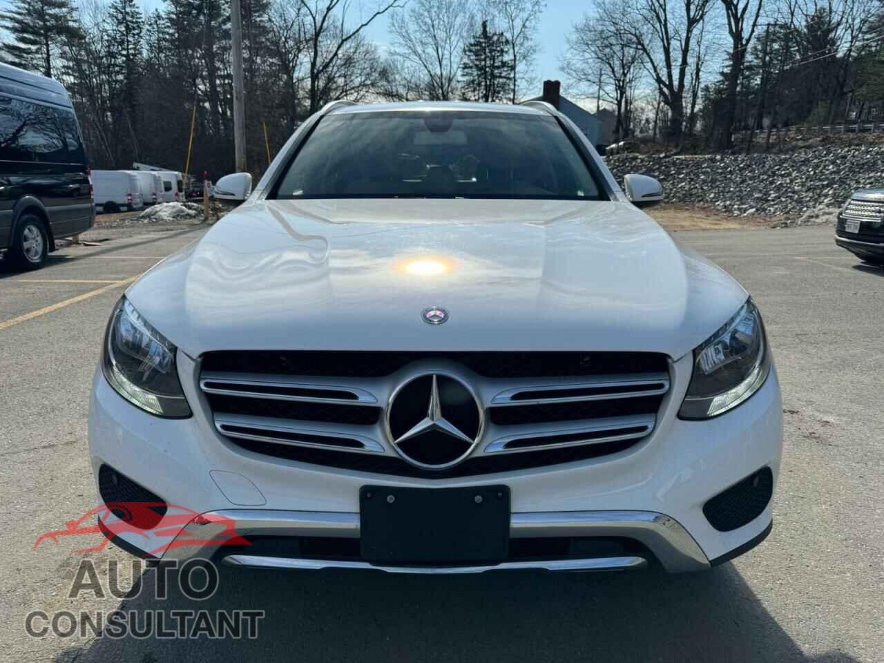 MERCEDES-BENZ GLC-CLASS 2017 - WDC0G4JB3HF126830