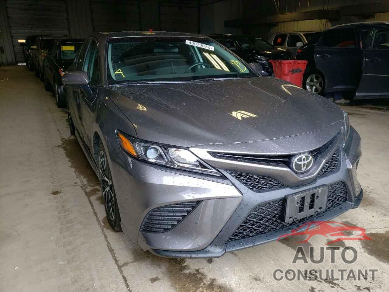 TOYOTA CAMRY 2018 - 4T1B11HKXJU619163