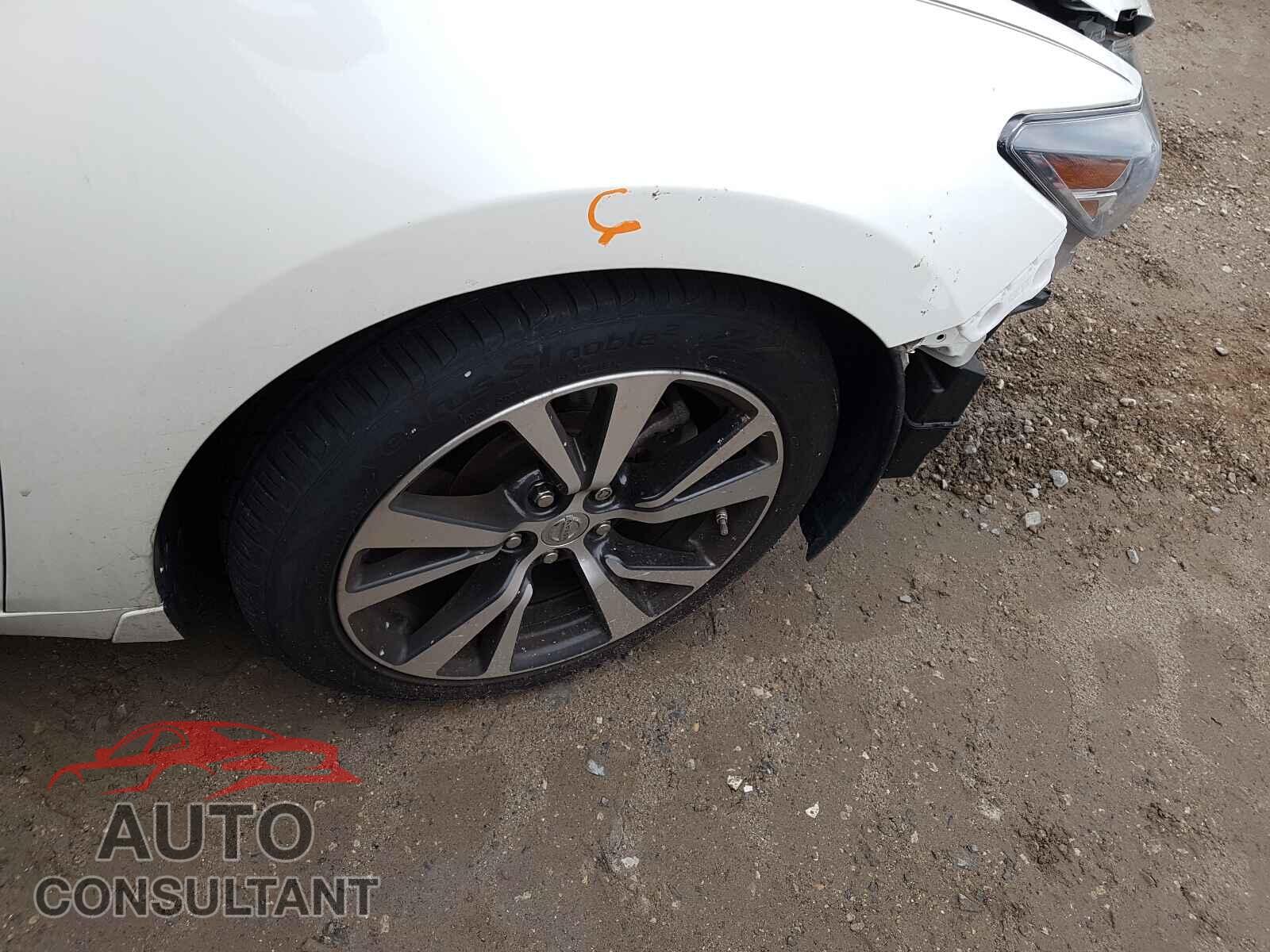 NISSAN MAXIMA 2017 - 1N4AA6AP1HC409270