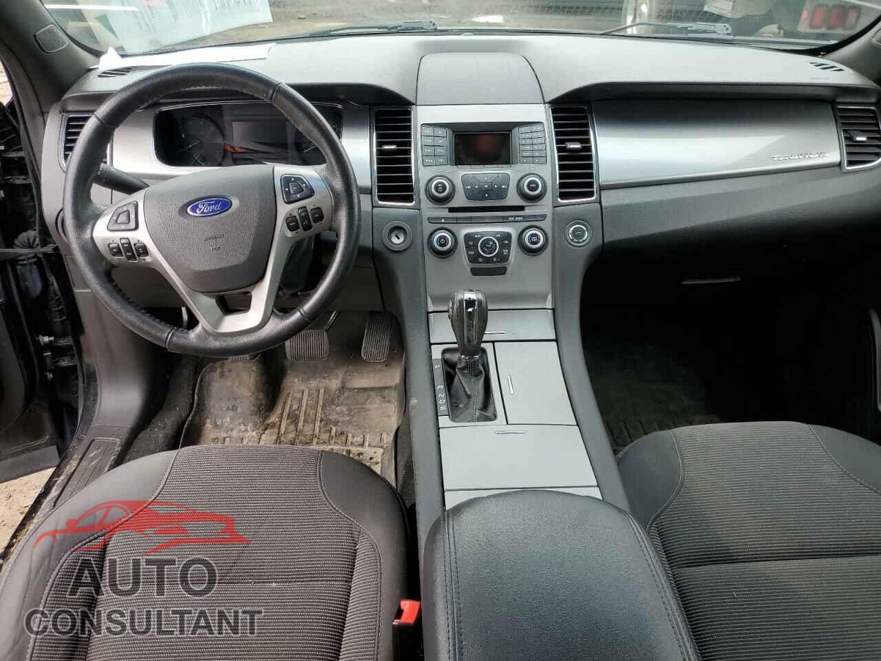 FORD TAURUS 2017 - 1FAHP2E80HG121502