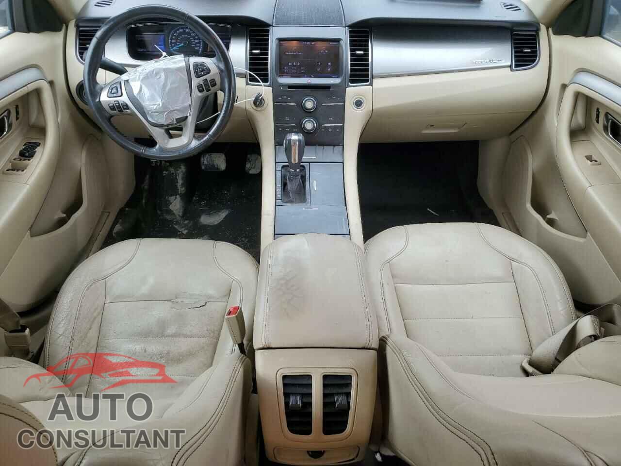 FORD TAURUS 2013 - 1FAHP2E82DG174843