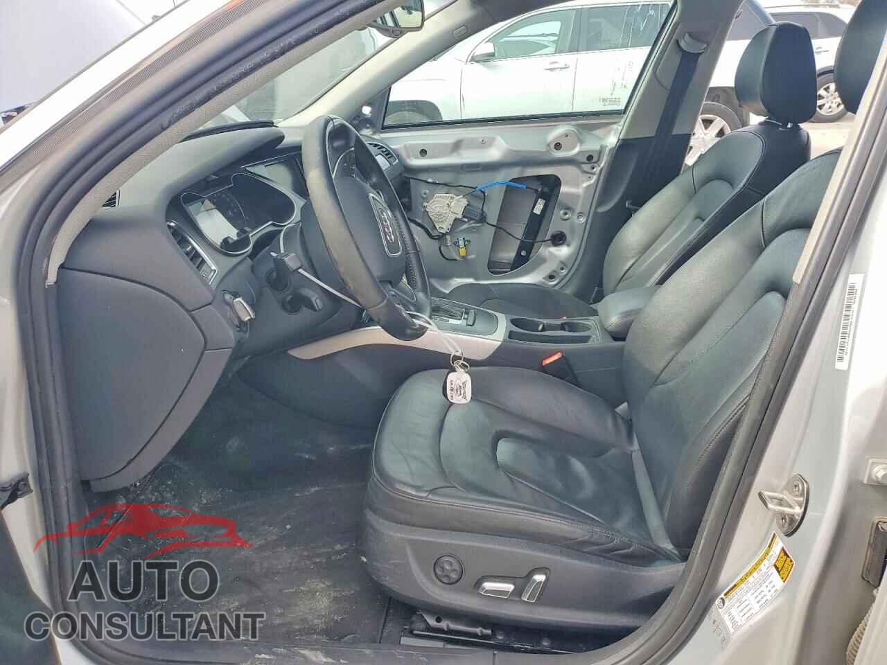 AUDI A4 2013 - WAUFFAFL0DN007875