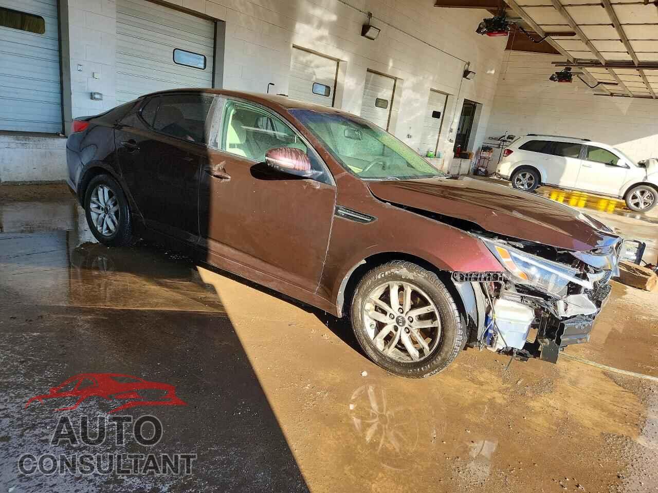 KIA OPTIMA 2011 - KNAGM4A75B5110325