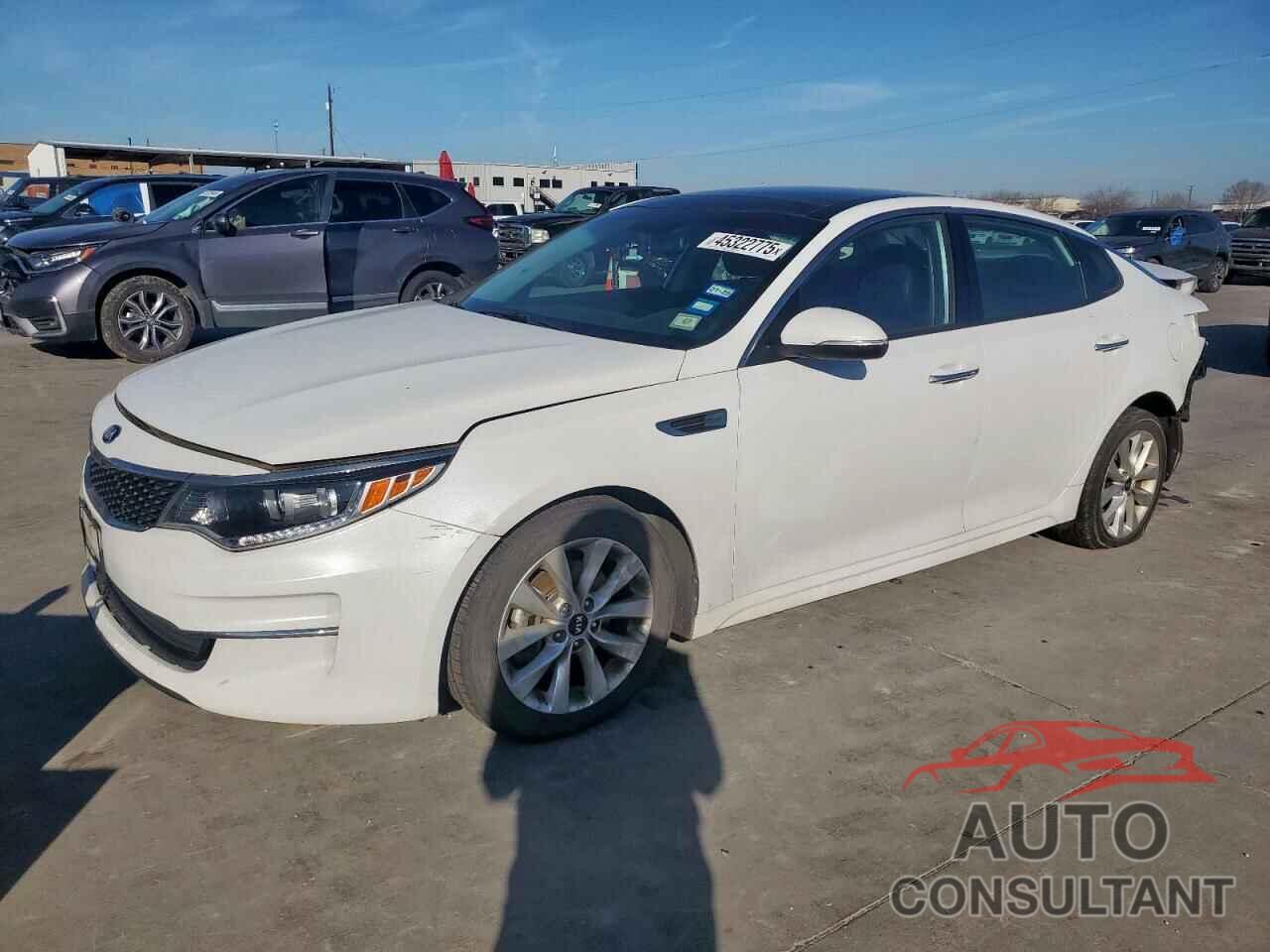 KIA OPTIMA 2018 - 5XXGU4L38JG209227