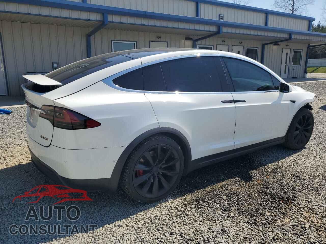 TESLA MODEL X 2017 - 5YJXCBE48HF035637