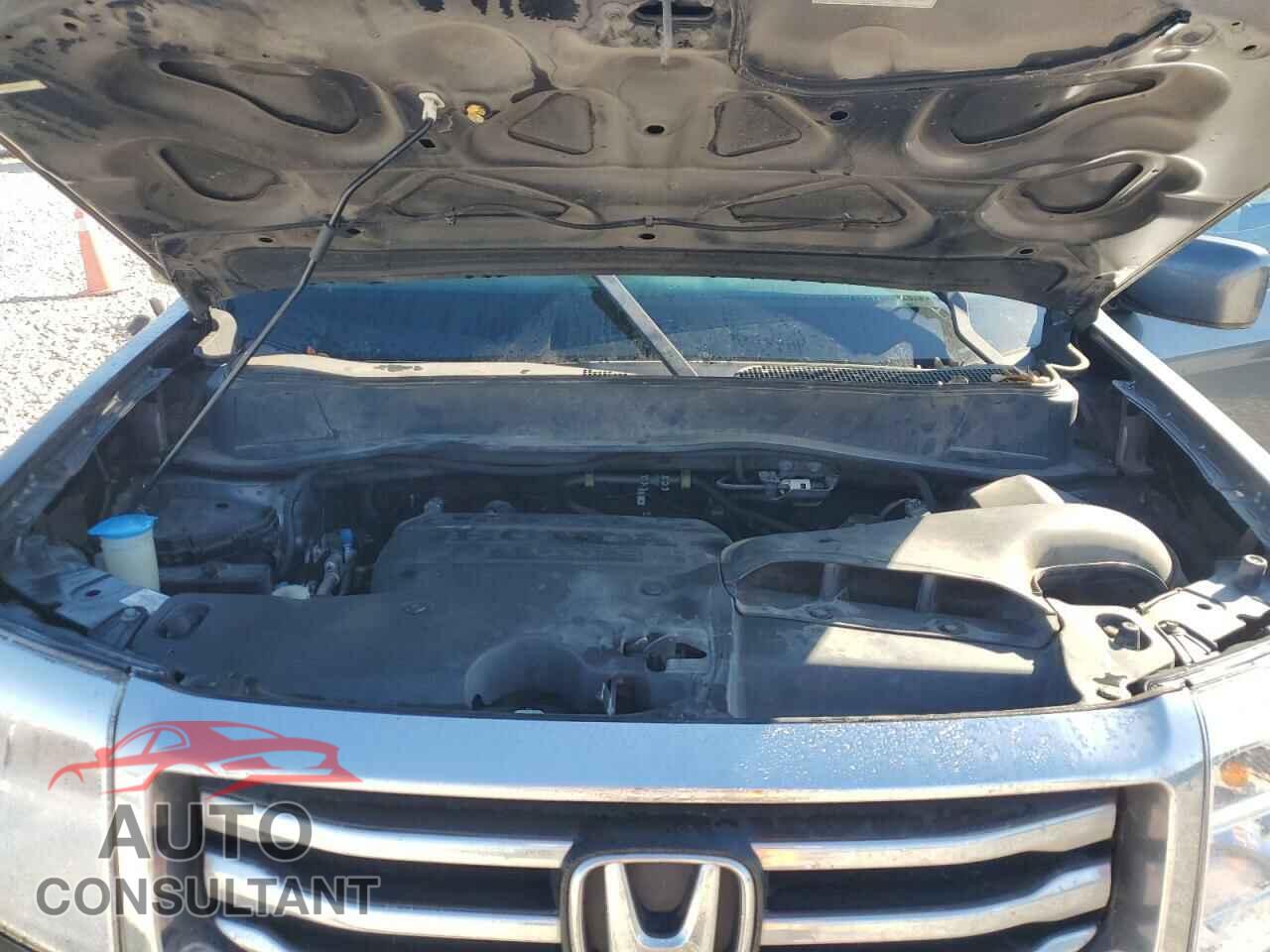 HONDA PILOT 2013 - 5FNYF3H58DB028185