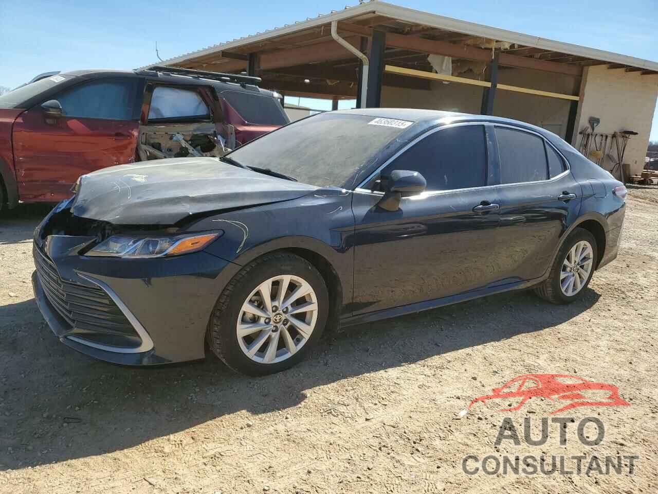 TOYOTA CAMRY 2021 - 4T1C11AK8MU615650