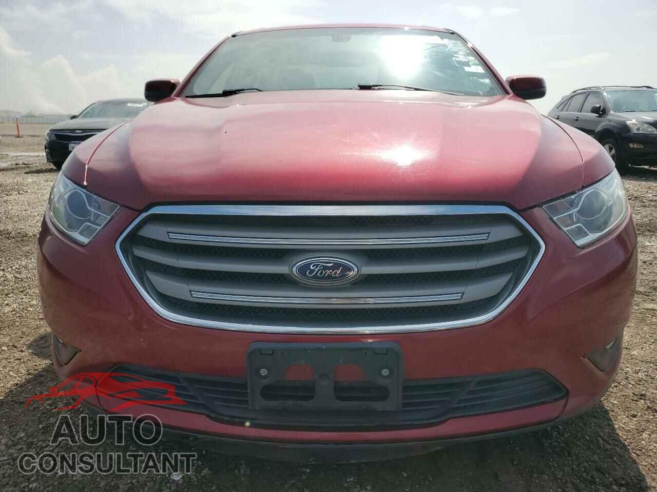 FORD TAURUS 2018 - 1FAHP2E88JG113878
