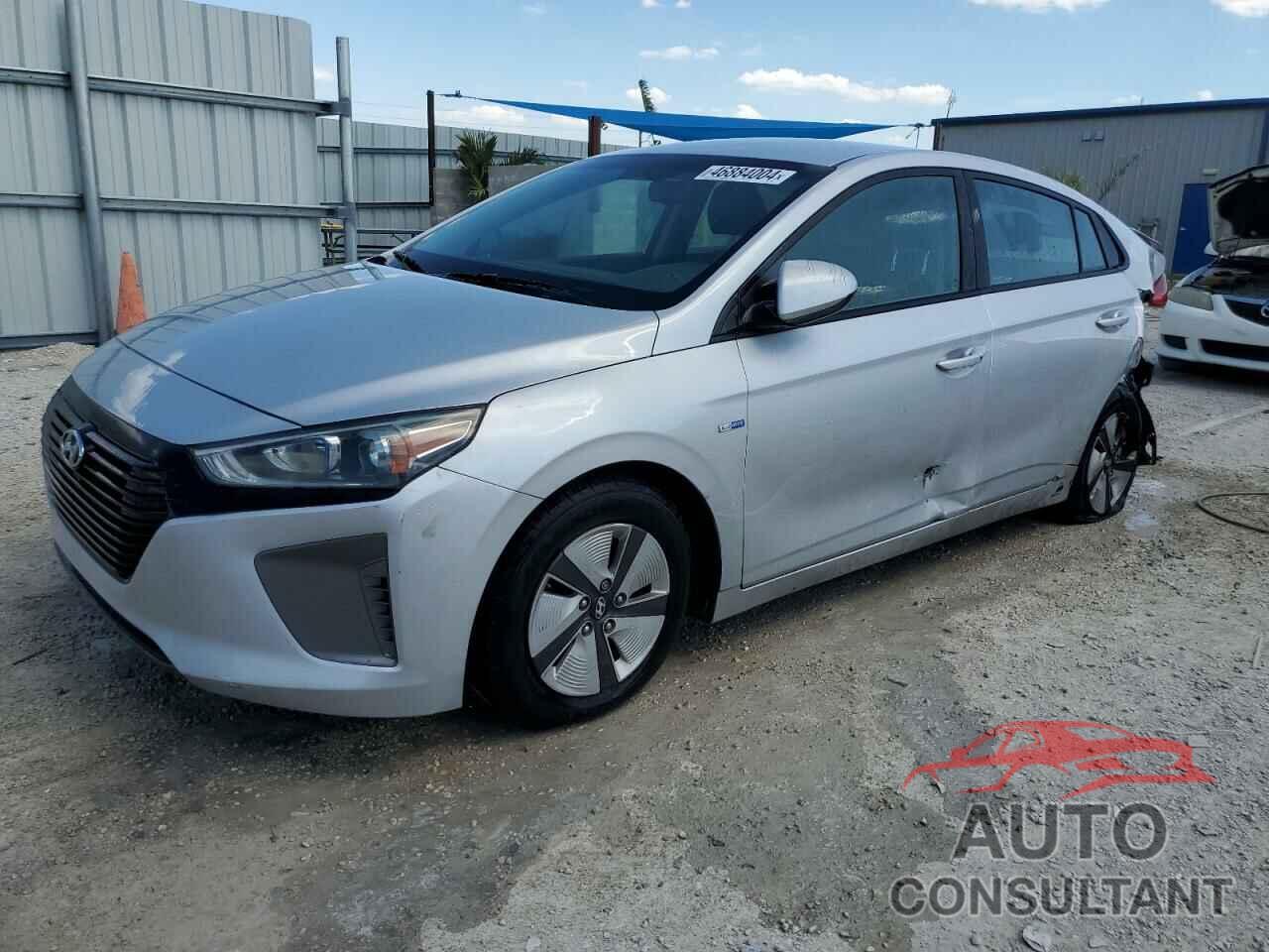 HYUNDAI IONIQ 2017 - KMHC65LC8HU031558