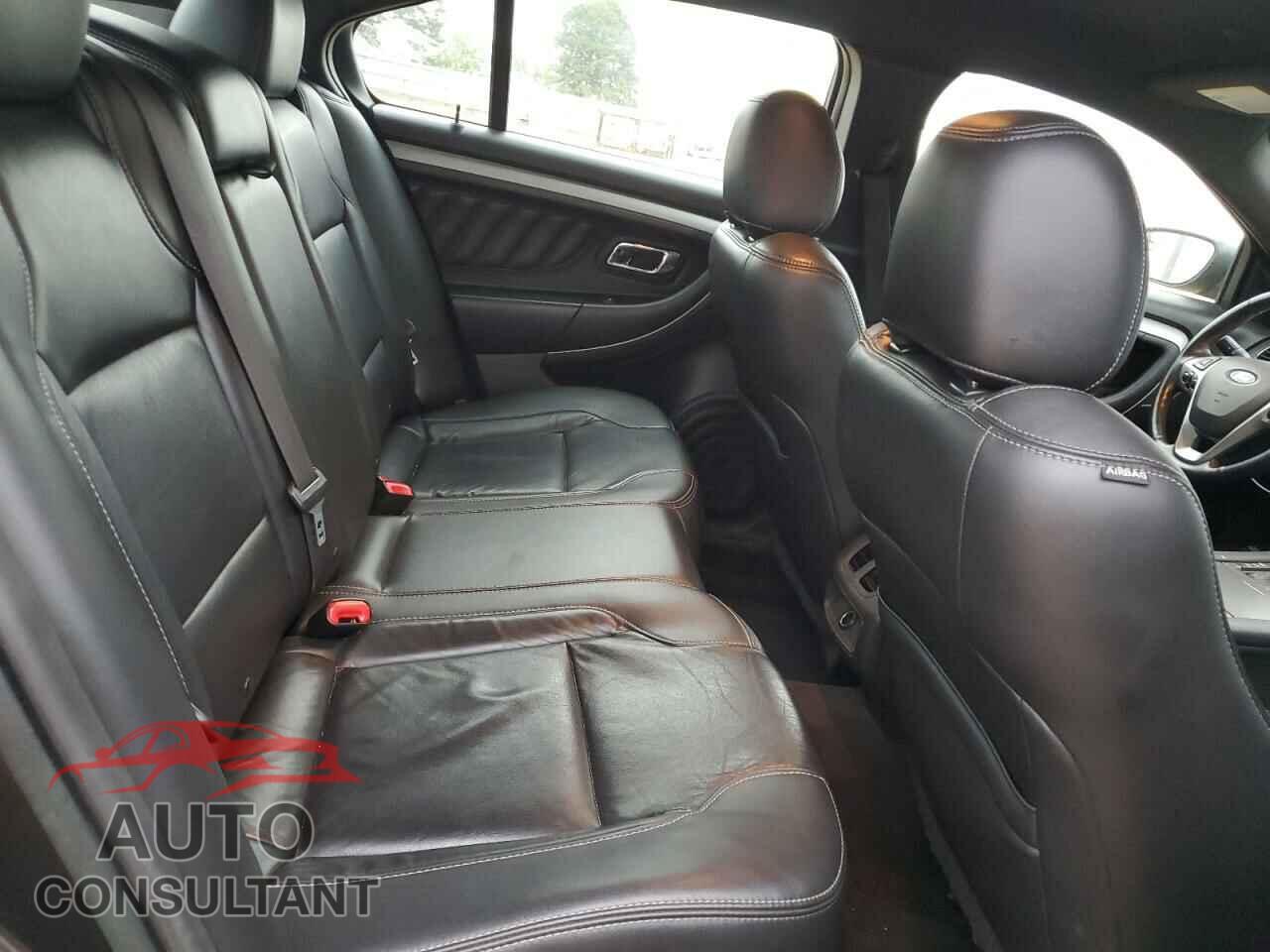 FORD TAURUS 2017 - 1FAHP2E86HG141625