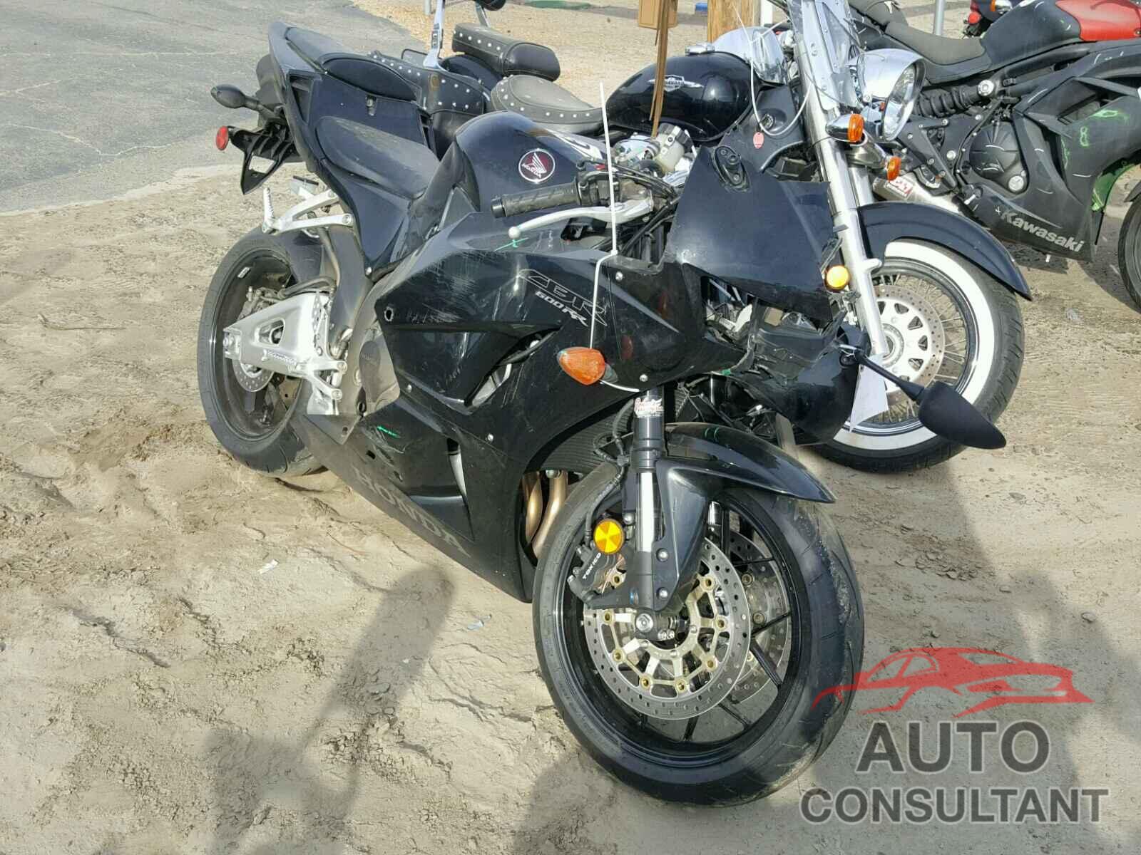HONDA CBR CYCLE 2015 - JH2PC4005FK801220