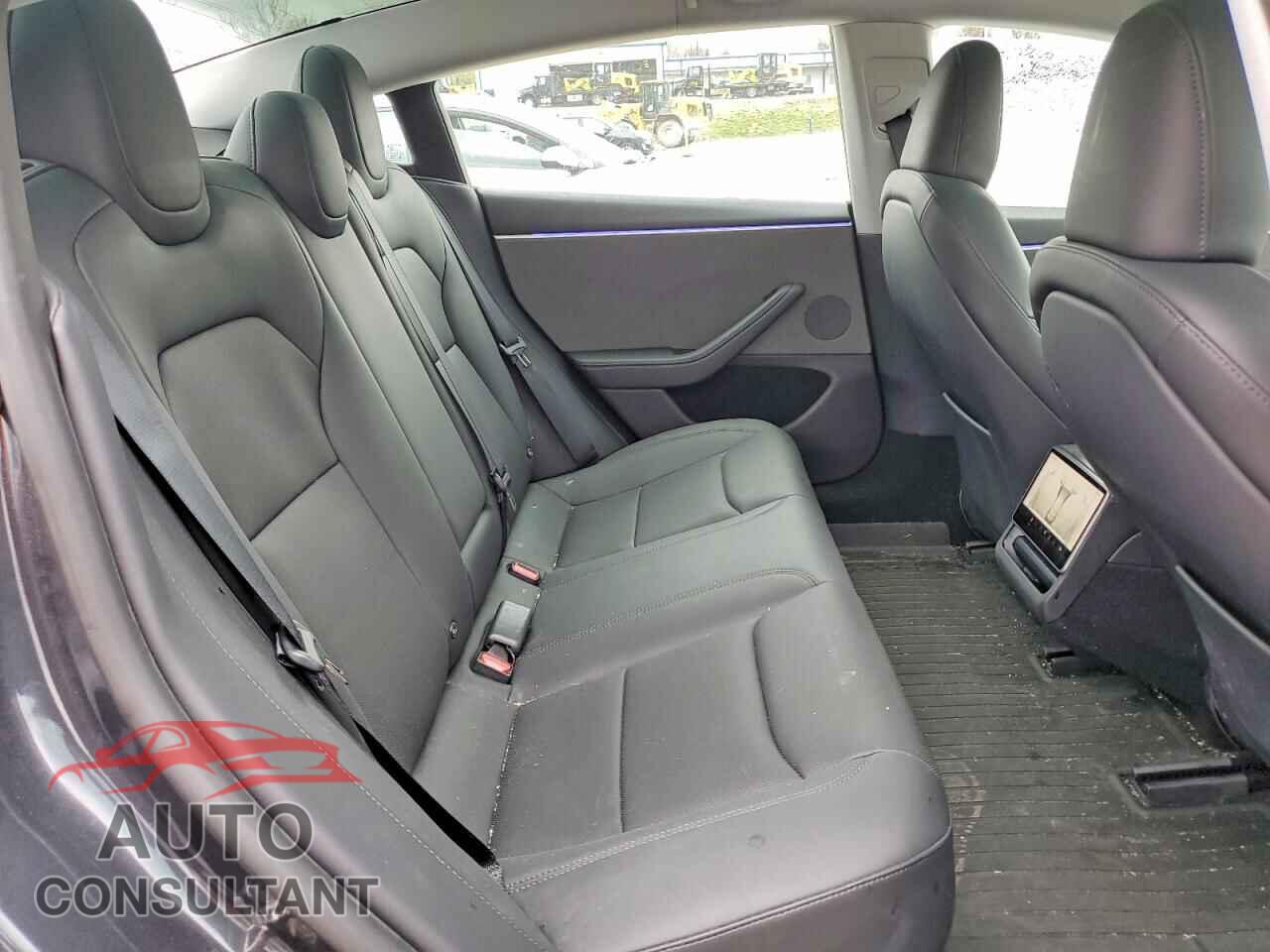 TESLA MODEL 3 2024 - 5YJ3E1EA3RF773548