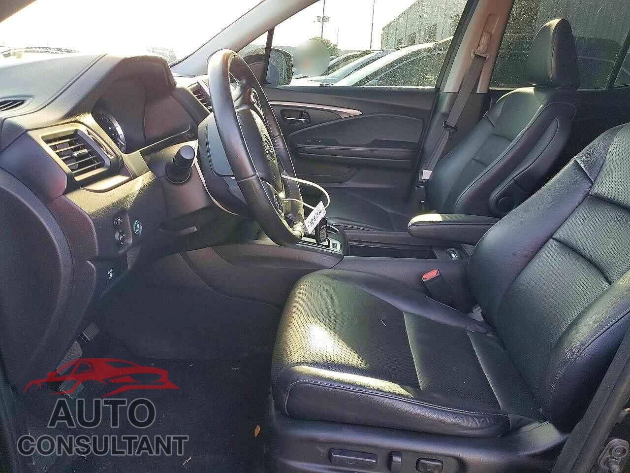 HONDA RIDGELINE 2018 - 5FPYK3F53JB015751