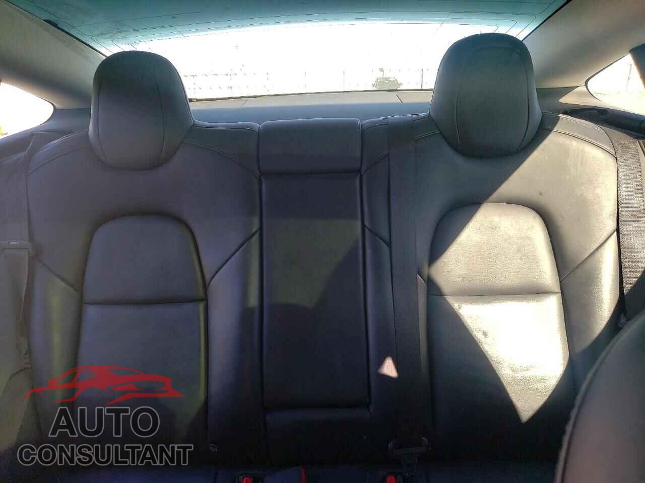 TESLA MODEL 3 2020 - 5YJ3E1EA4LF659324