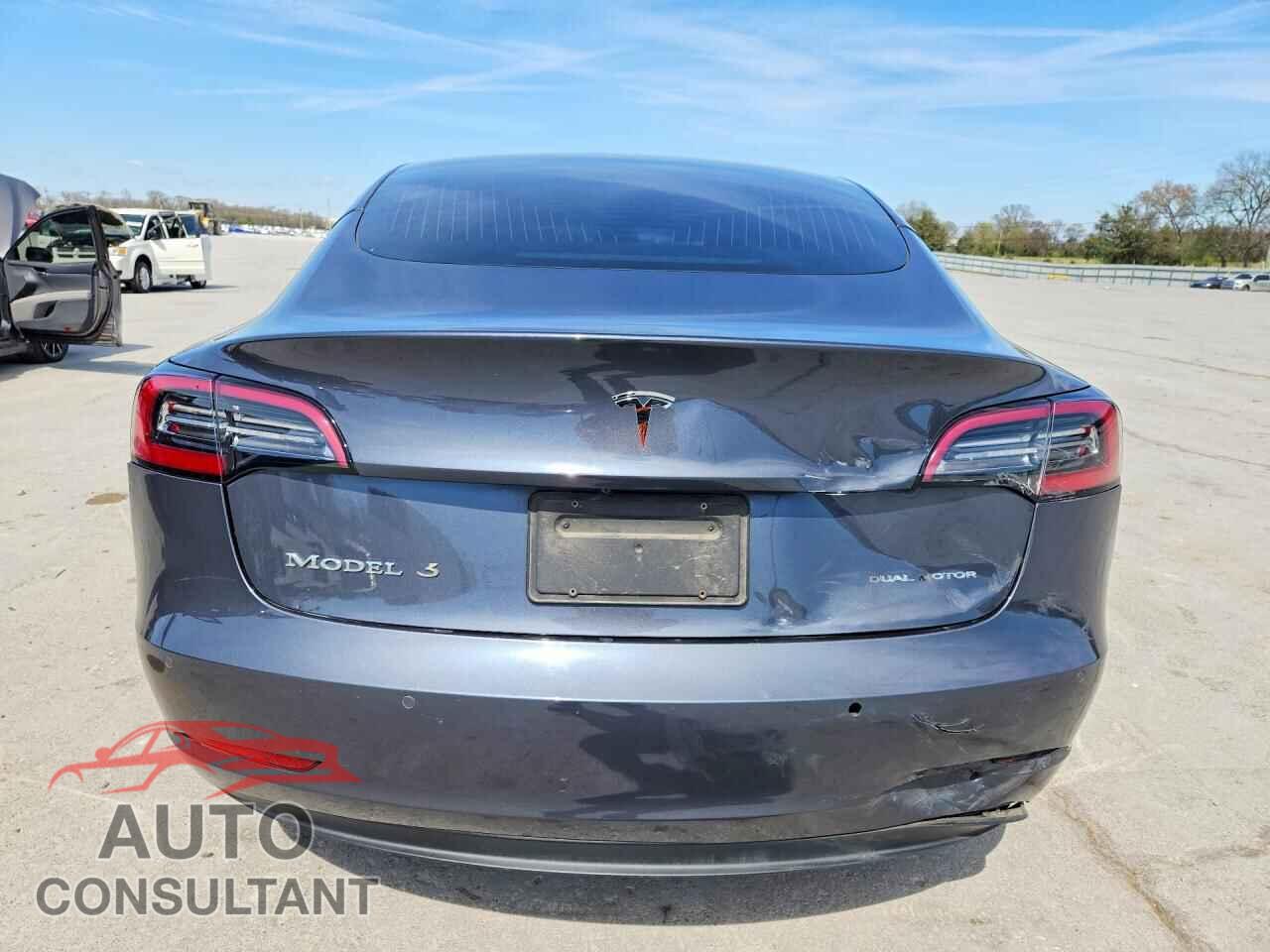 TESLA MODEL 3 2019 - 5YJ3E1EB0KF209581
