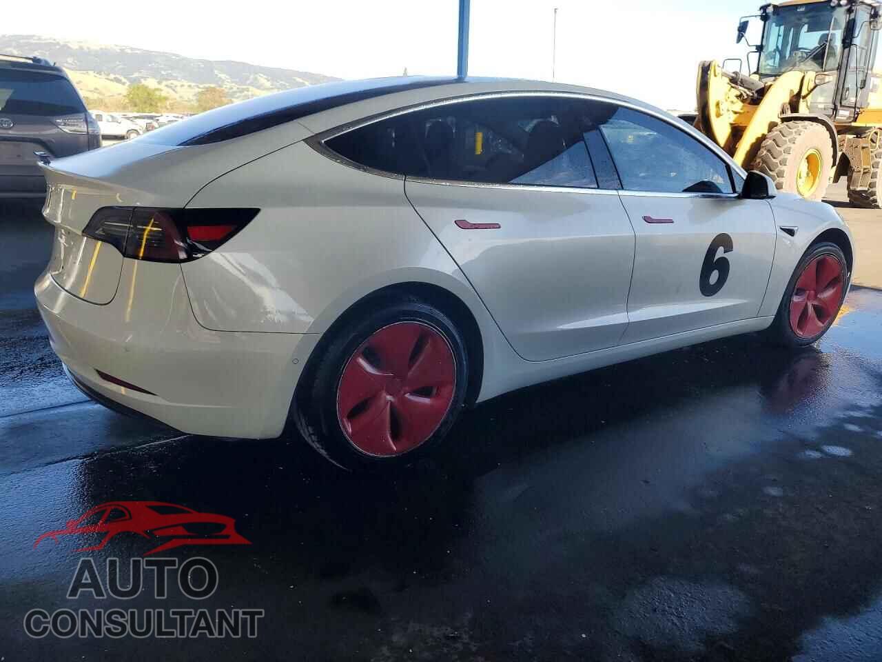 TESLA MODEL 3 2018 - 5YJ3E1EA4JF044527