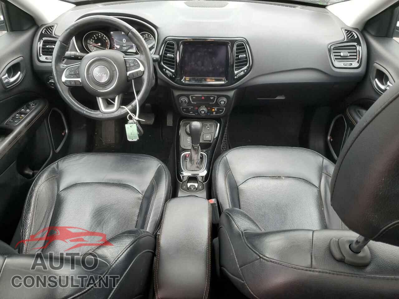 JEEP COMPASS 2018 - 3C4NJDCB5JT137933