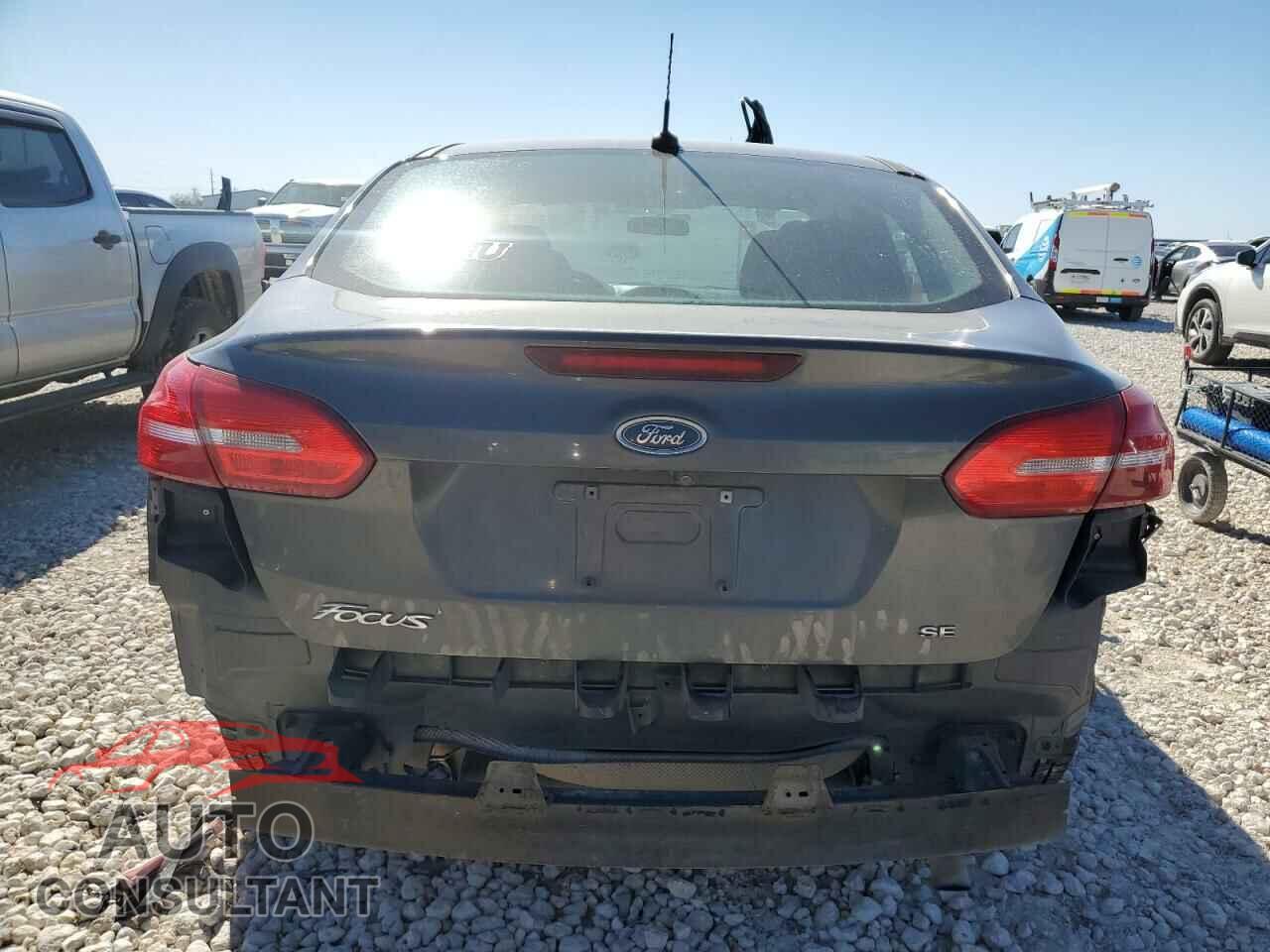FORD FOCUS 2017 - 1FADP3F22HL247138