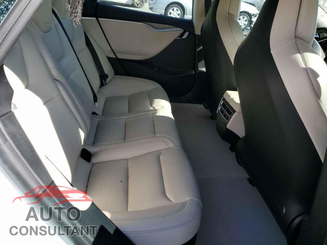 TESLA MODEL S 2018 - 5YJSA1E20JF245115