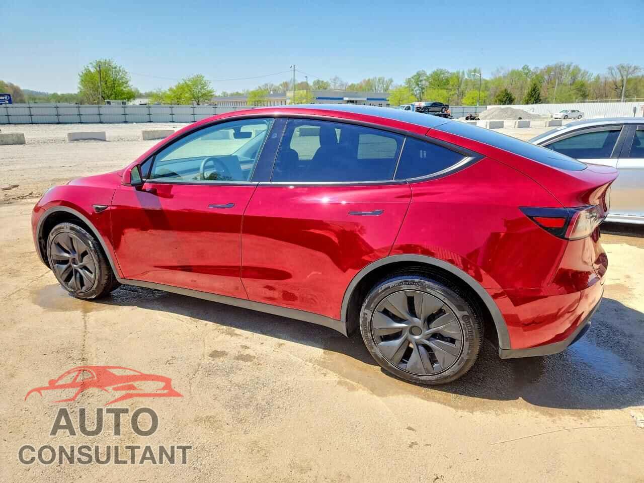 TESLA MODEL Y 2024 - 7SAYGAEE0RF159062