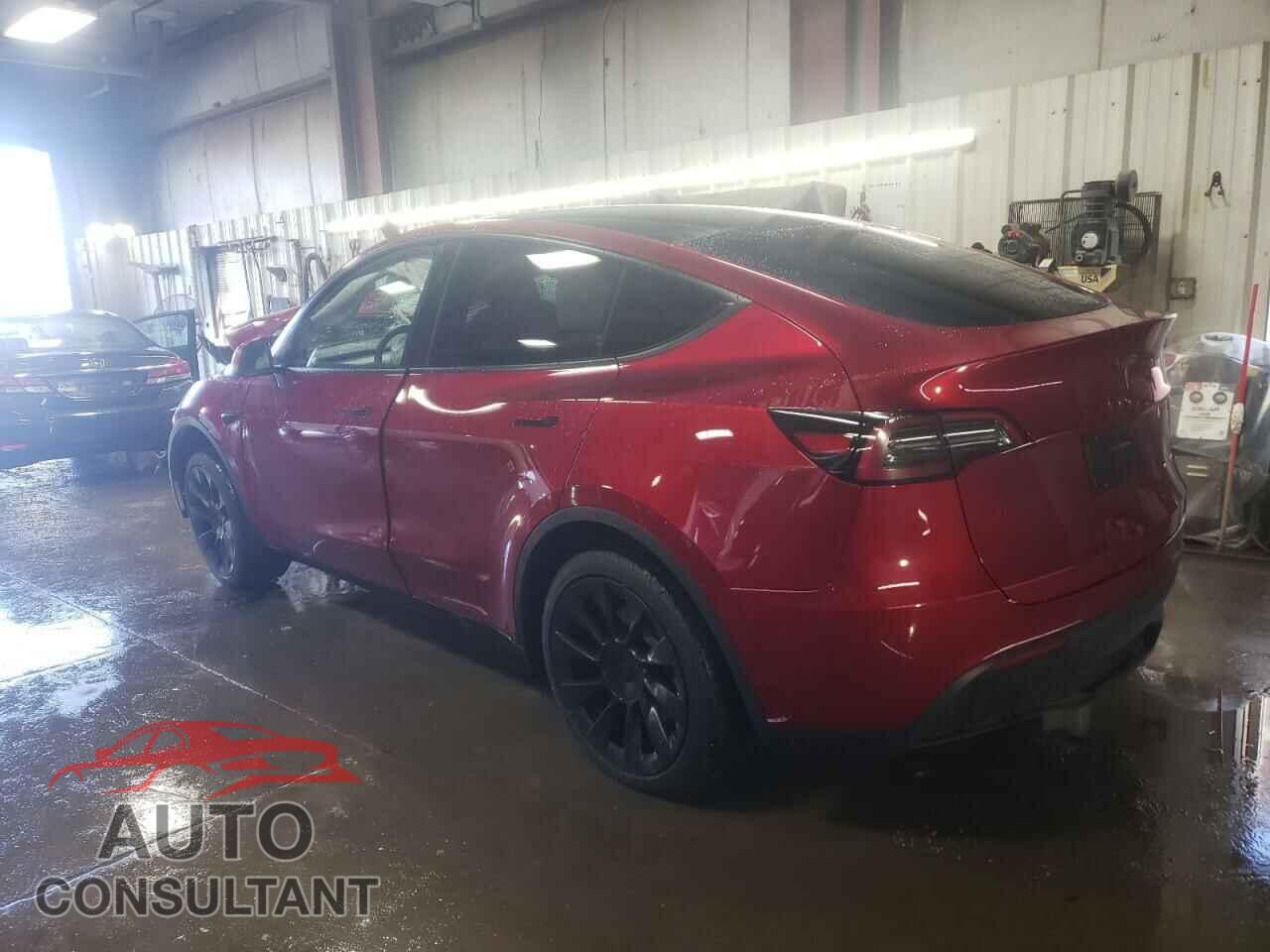 TESLA MODEL Y 2024 - 7SAYGDEE7RA293534