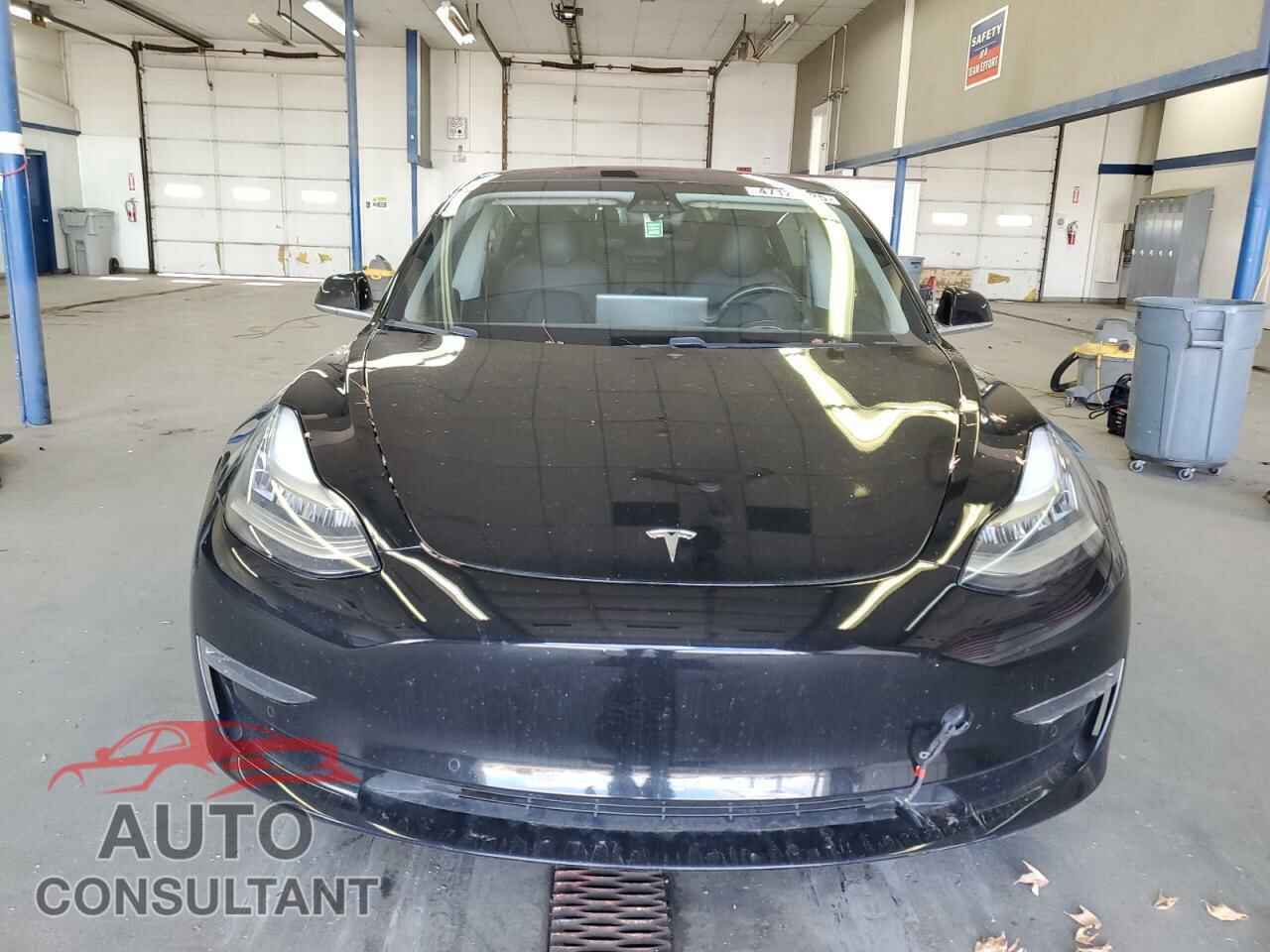TESLA MODEL 3 2018 - 5YJ3E1EA0JF032746