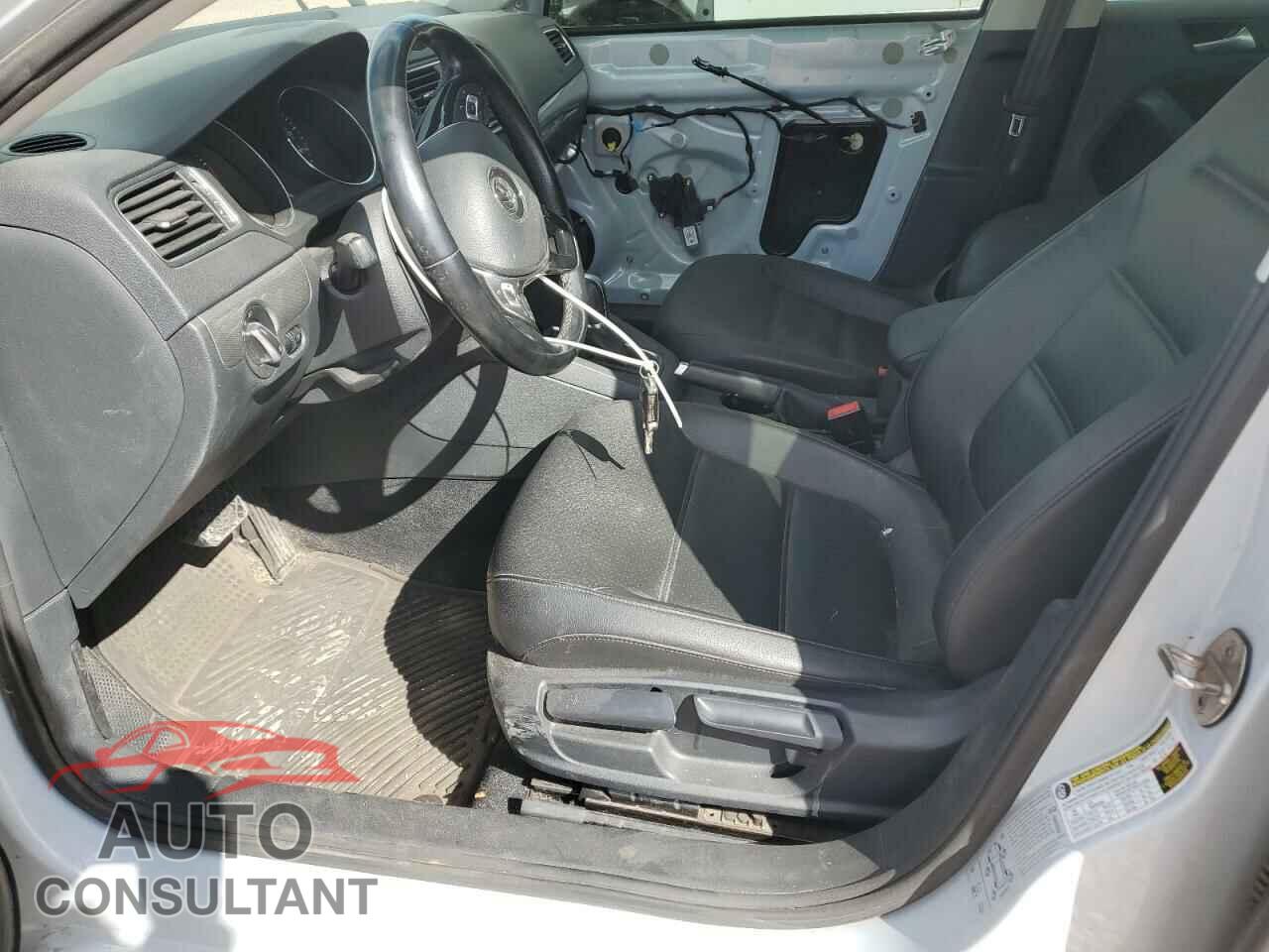 VOLKSWAGEN JETTA 2017 - 3VWDB7AJ8HM369805