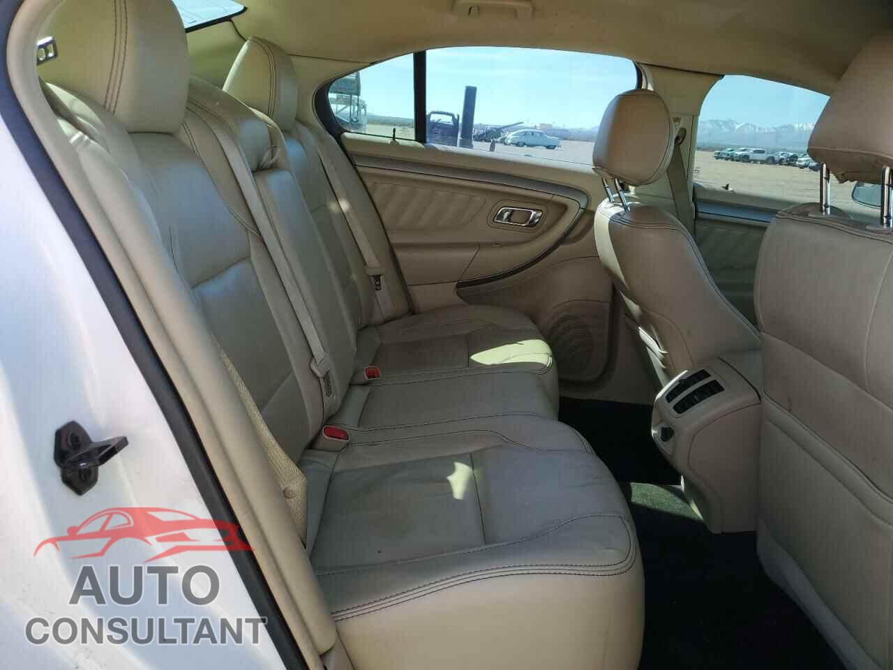FORD TAURUS 2013 - 1FAHP2E88DG210048