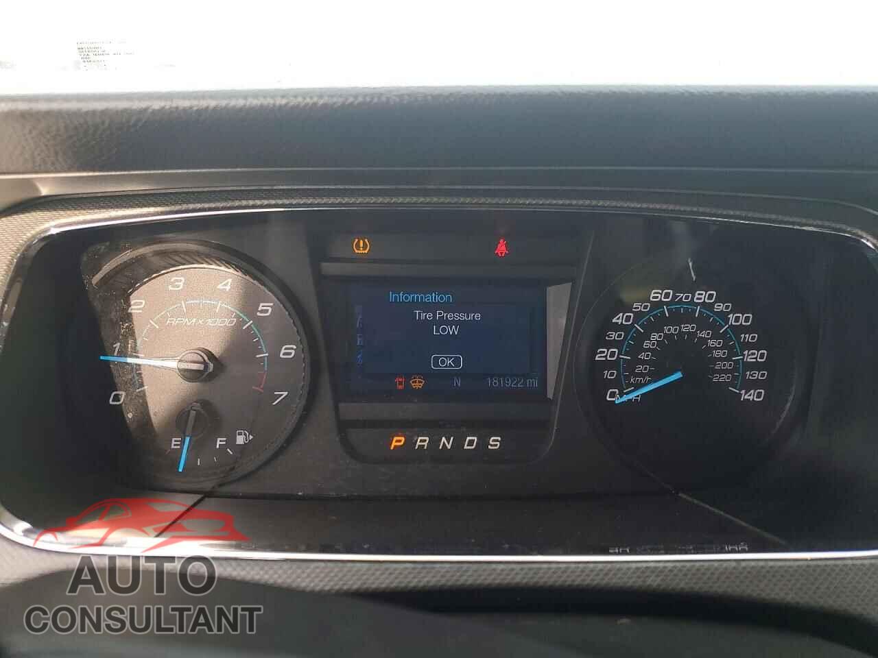 FORD TAURUS 2015 - 1FAHP2D84FG121002