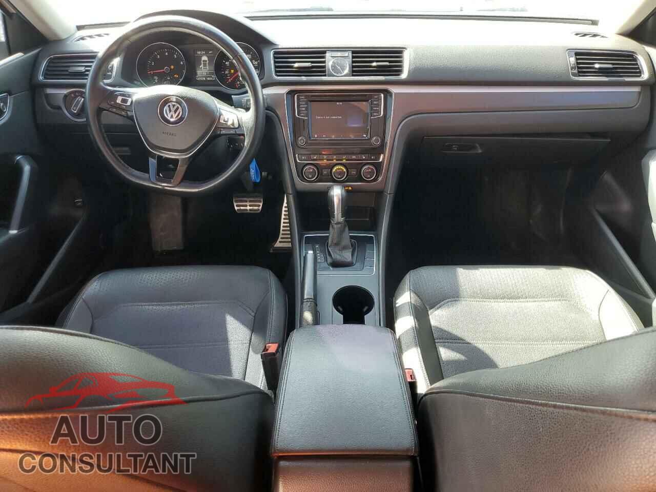 VOLKSWAGEN PASSAT 2017 - 1VWDT7A37HC007738