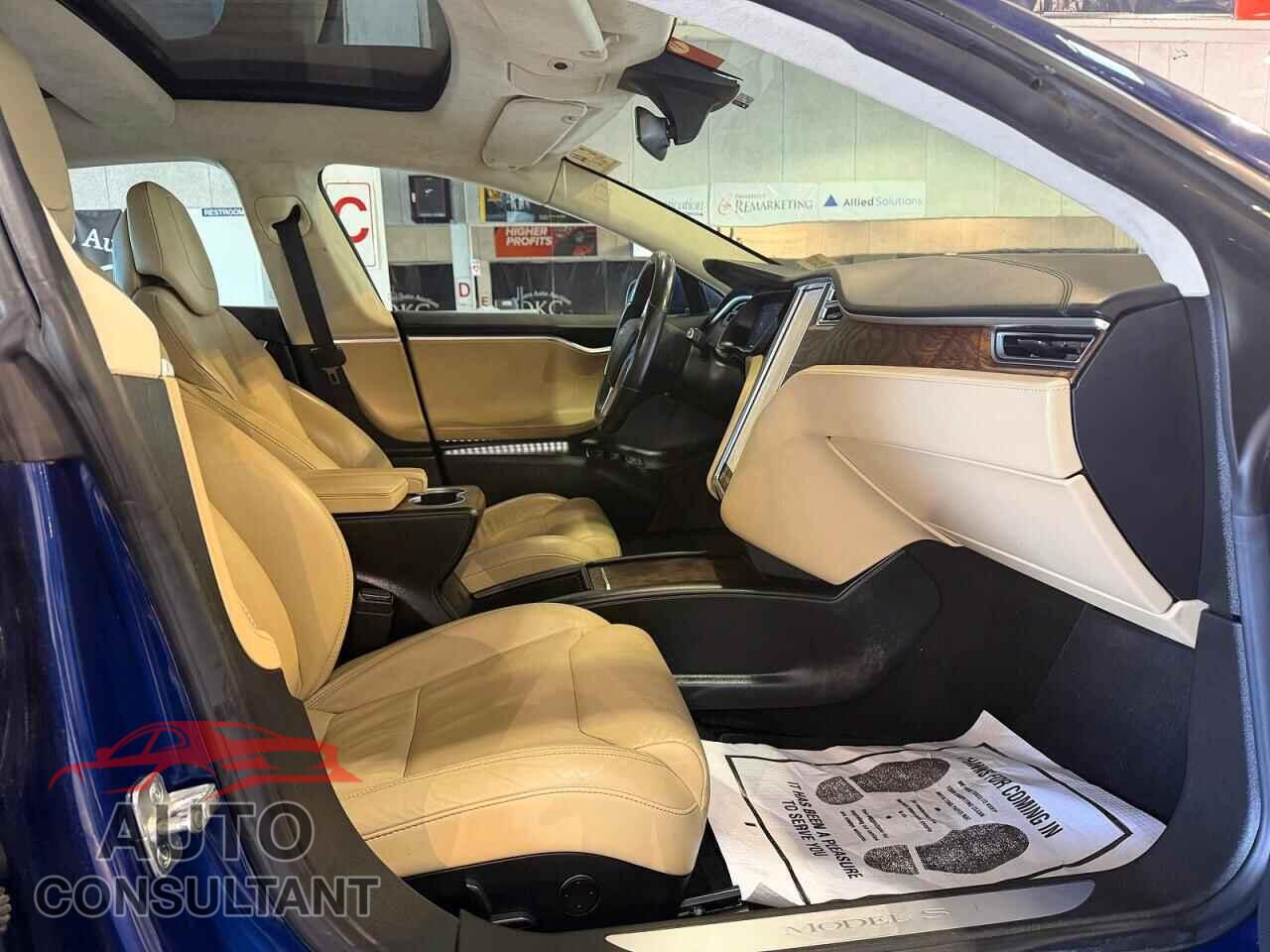 TESLA MODEL S 2017 - 5YJSA1E21HF209895