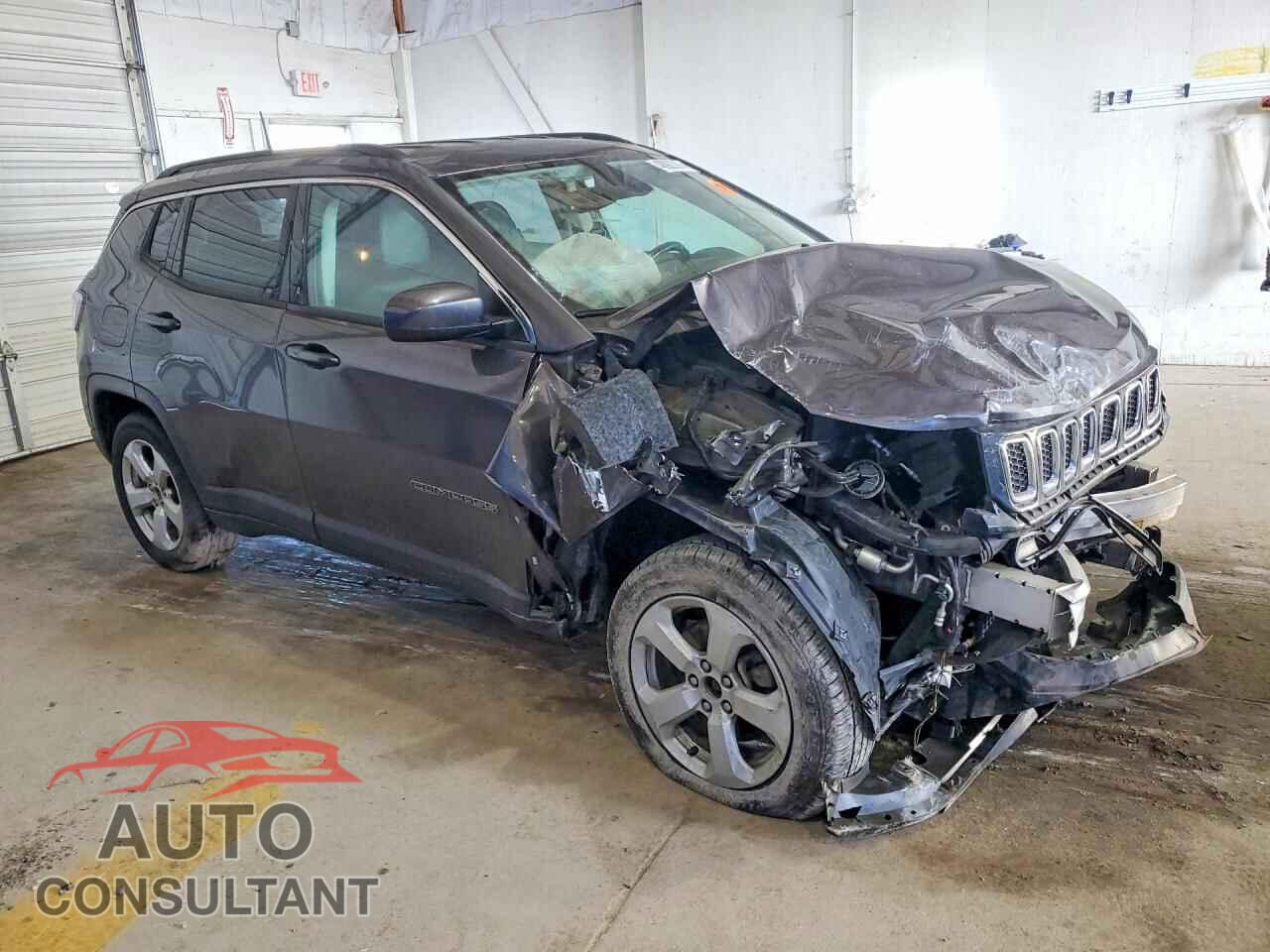 JEEP COMPASS 2018 - 3C4NJDBB8JT349985