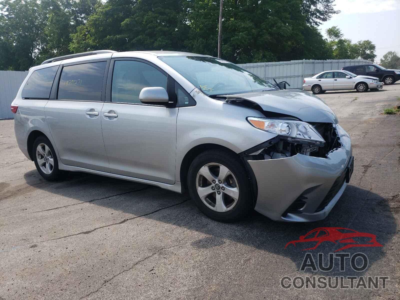 TOYOTA SIENNA 2019 - 5TDKZ3DCXKS011818