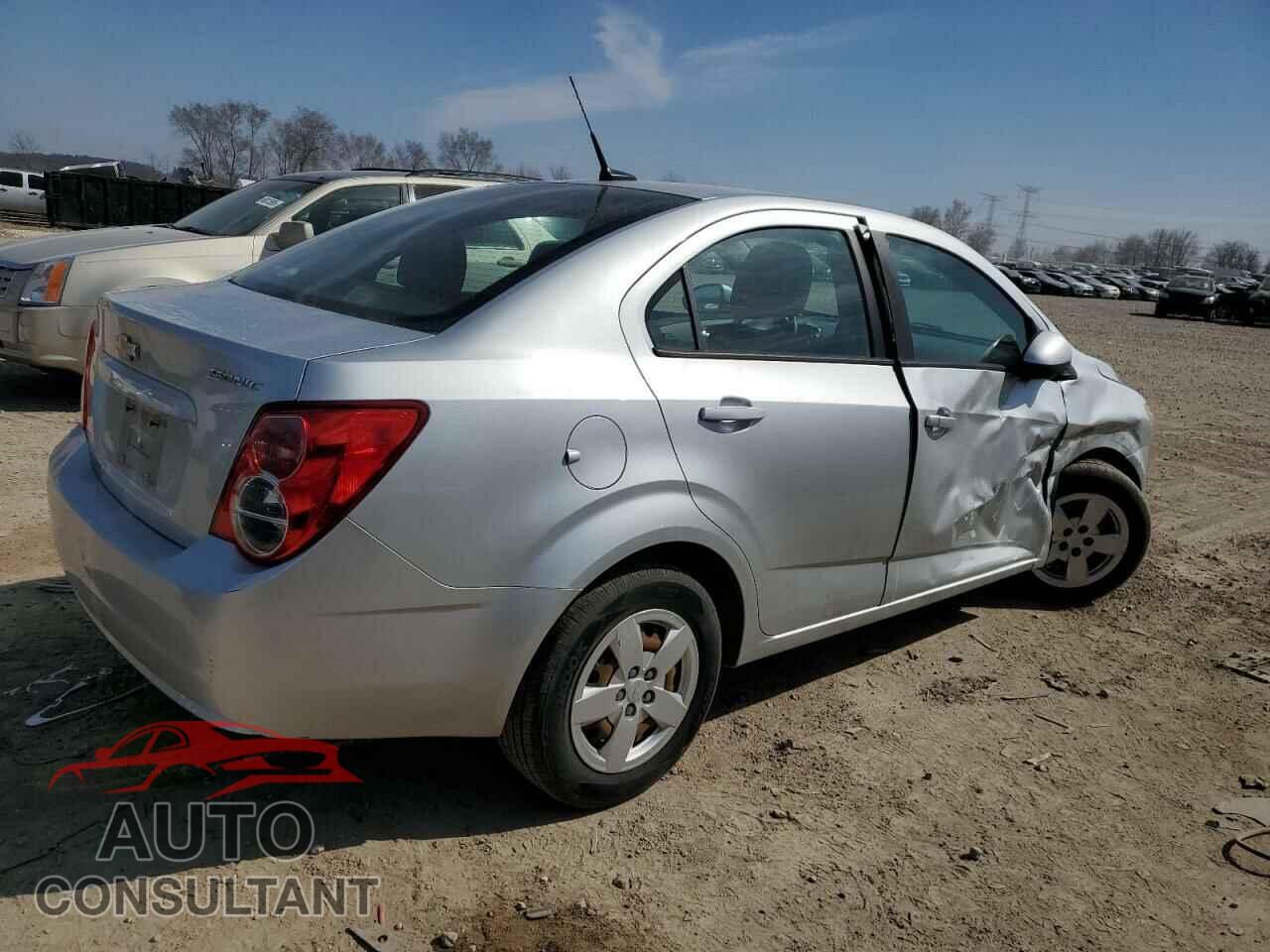 CHEVROLET SONIC 2014 - 1G1JA5SH4E4213821