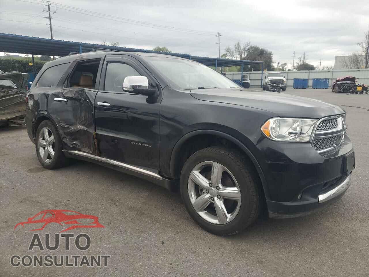 DODGE DURANGO 2013 - 1C4SDJET4DC643770