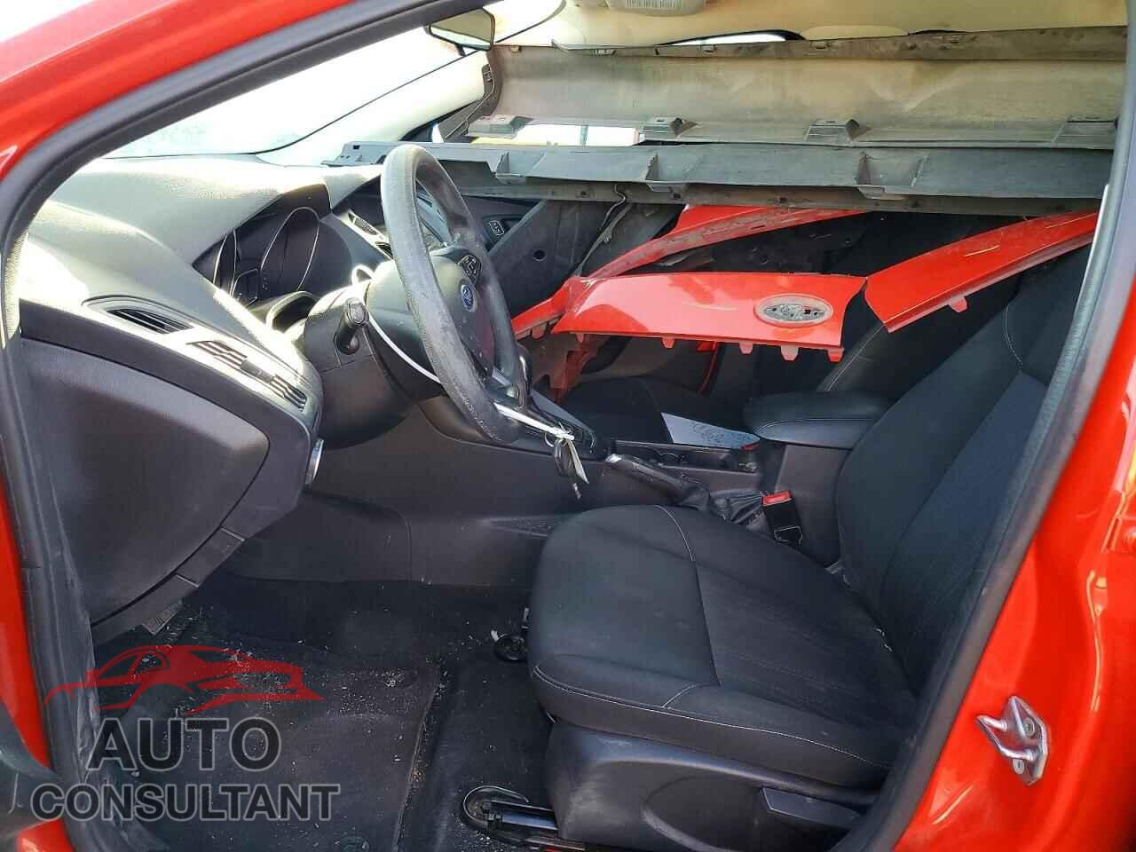 FORD FOCUS 2017 - 1FADP3F28HL334509